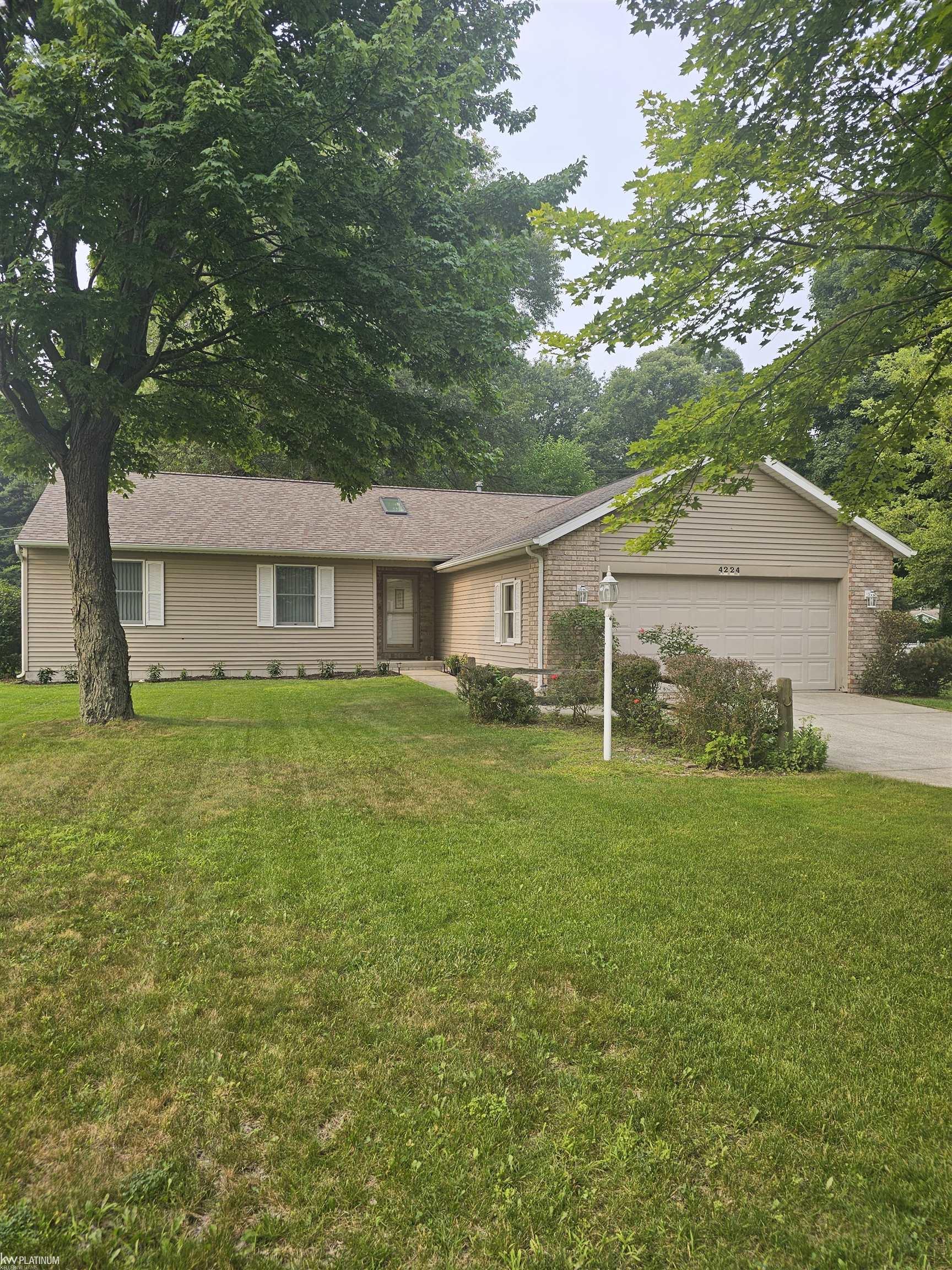 4224 North River Road