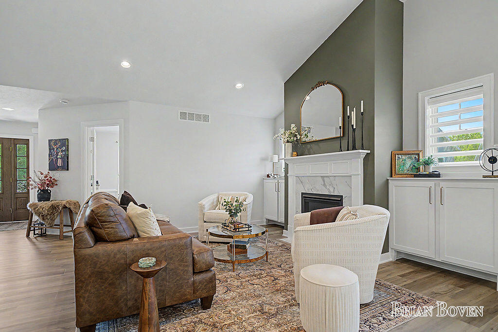 8366 Rose Ridge Drive