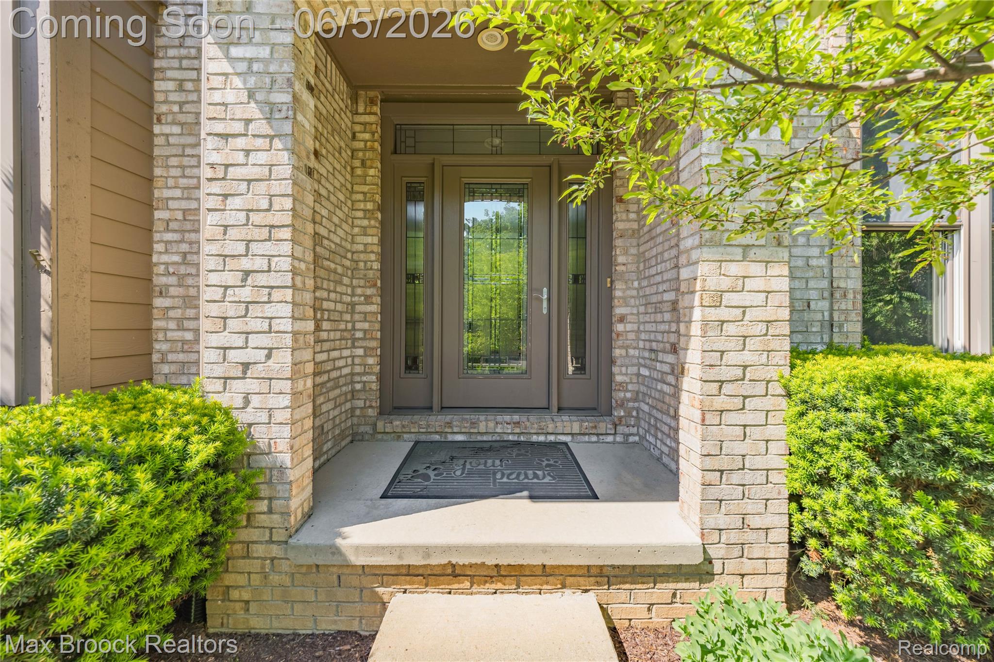 6294 Lindsay Court