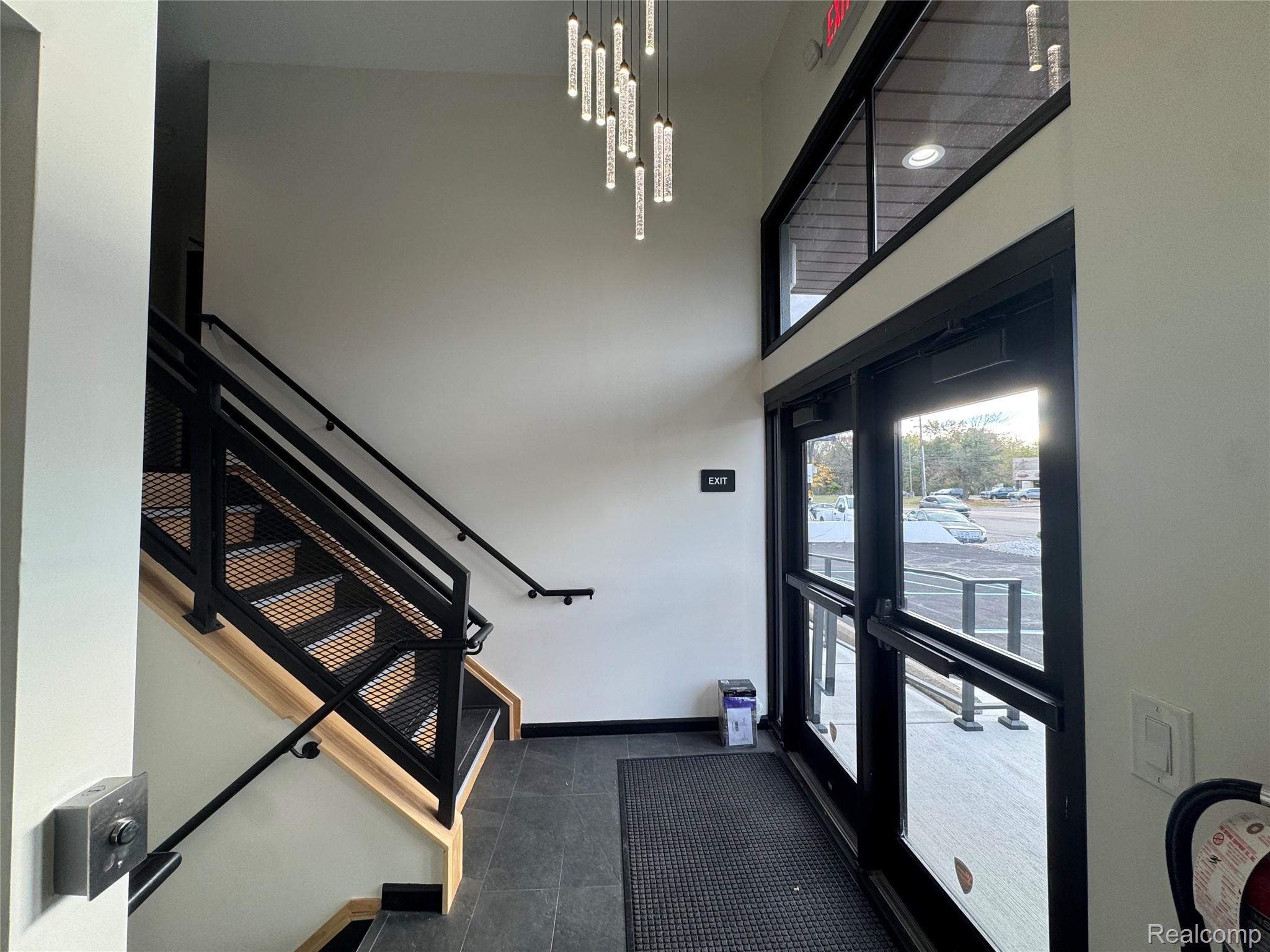 3133 Union Lake Road 1st Flr FULL