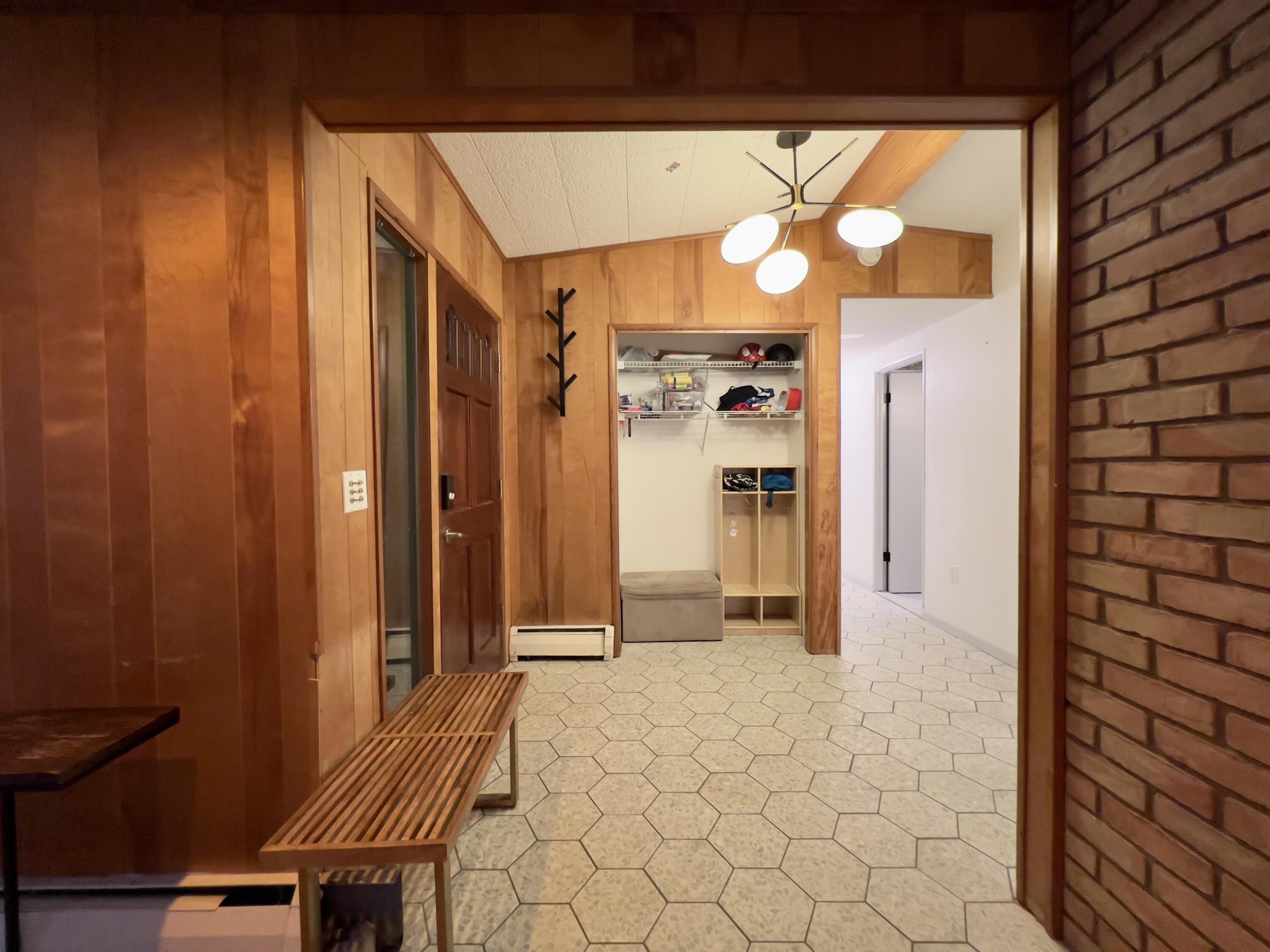 3431 Pineview Drive