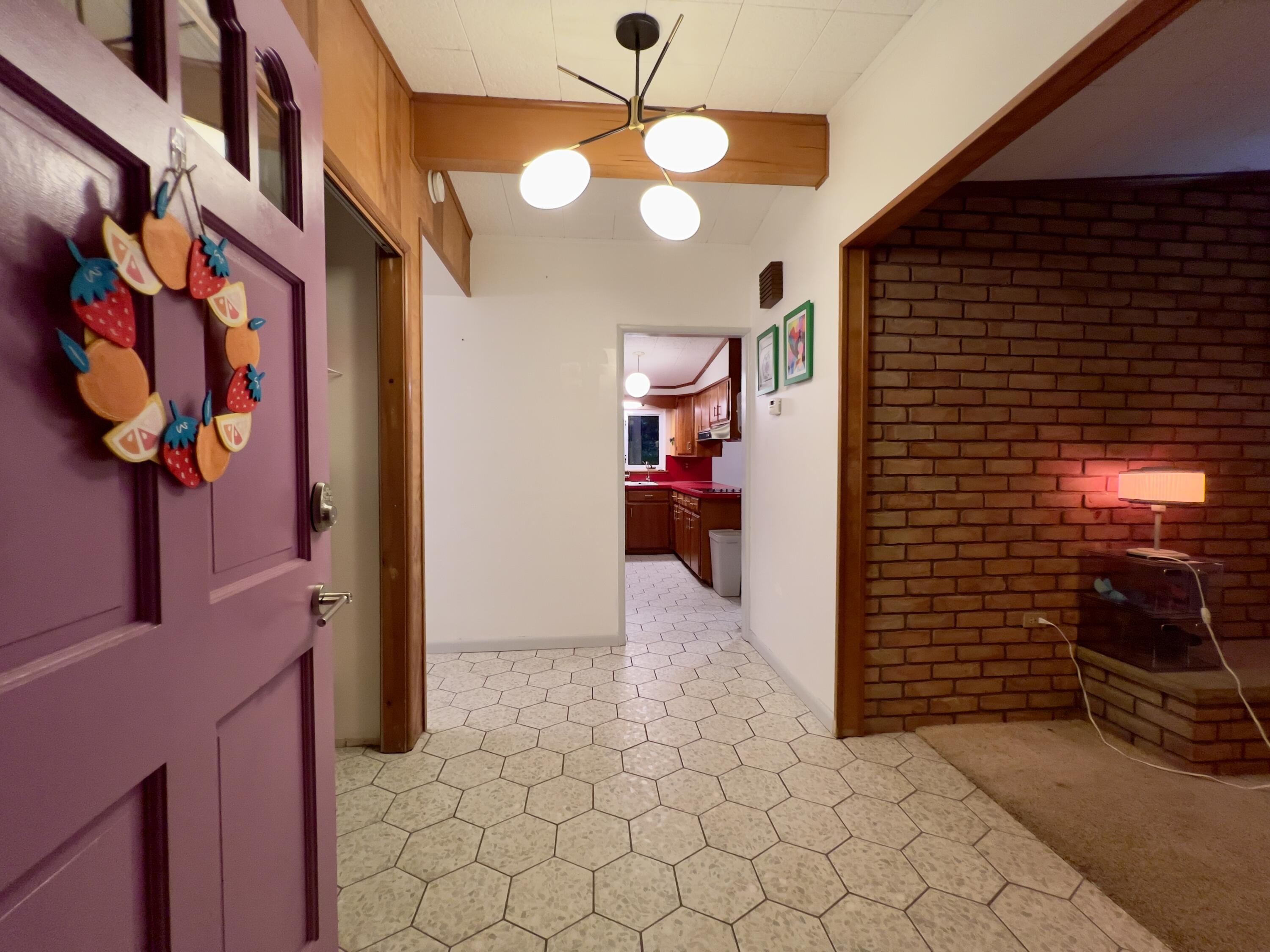 3431 Pineview Drive
