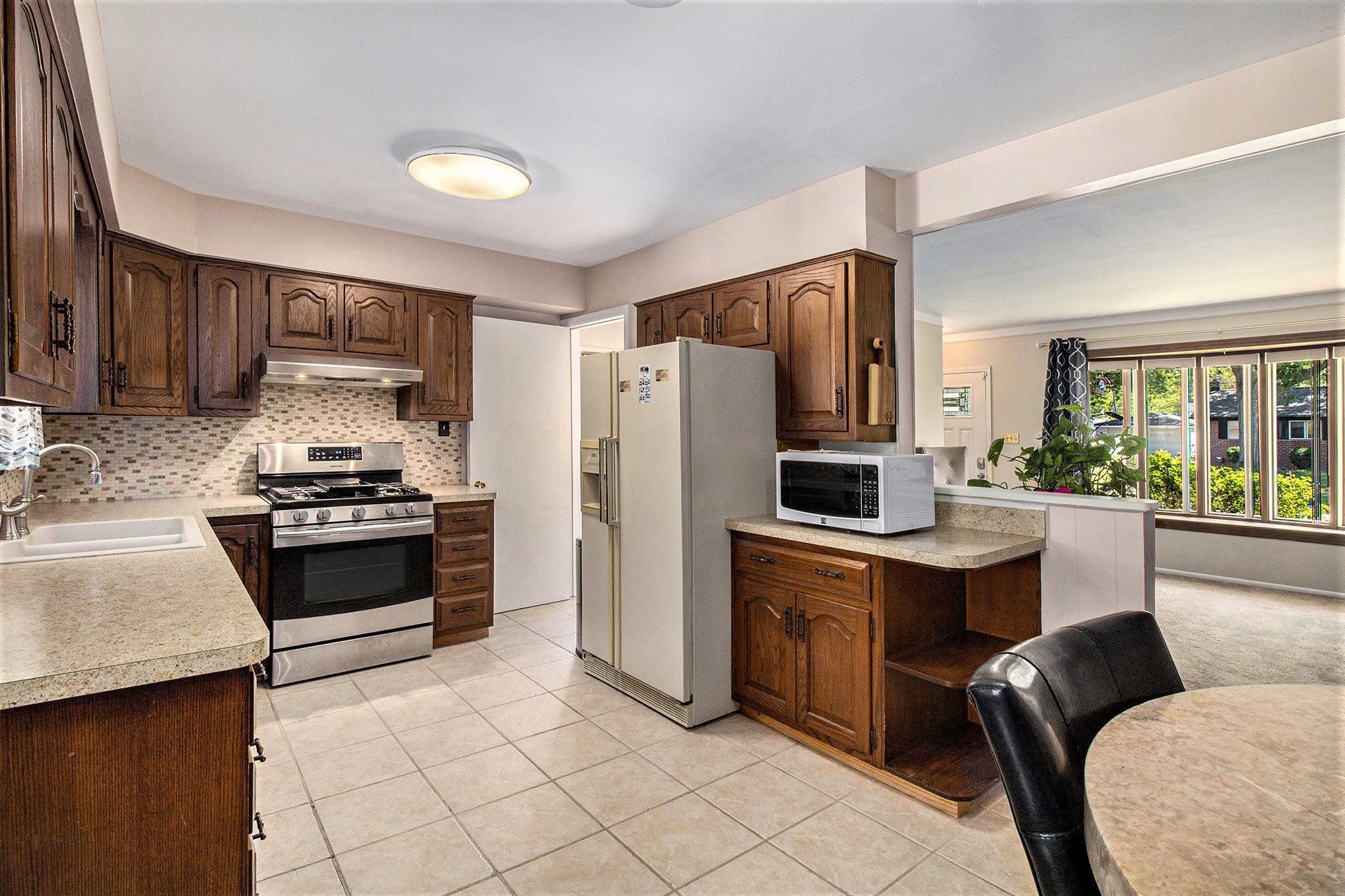 Westland City, Michigan 48186, United States, 3 Bedrooms Bedrooms, ,3 BathroomsBathrooms,Residential,Pending,134355