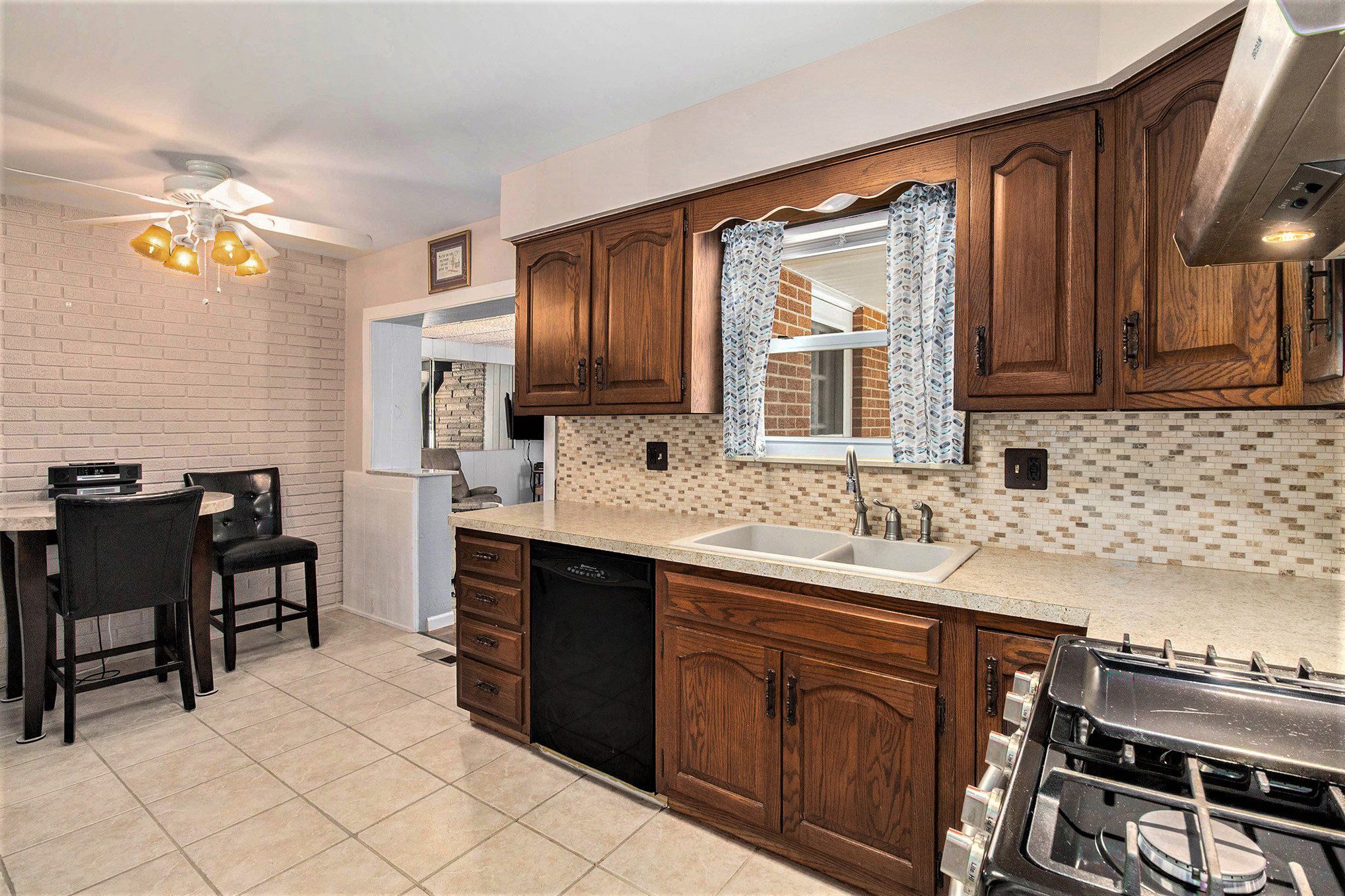 Westland City, Michigan 48186, United States, 3 Bedrooms Bedrooms, ,3 BathroomsBathrooms,Residential,Pending,134355