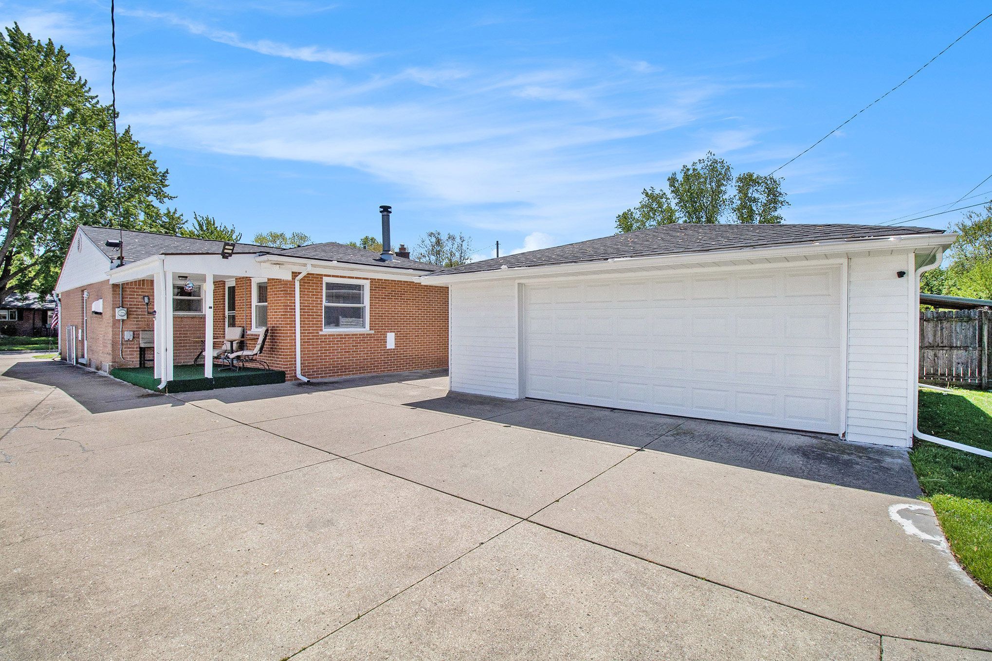 Westland City, Michigan 48186, United States, 3 Bedrooms Bedrooms, ,3 BathroomsBathrooms,Residential,Pending,134355