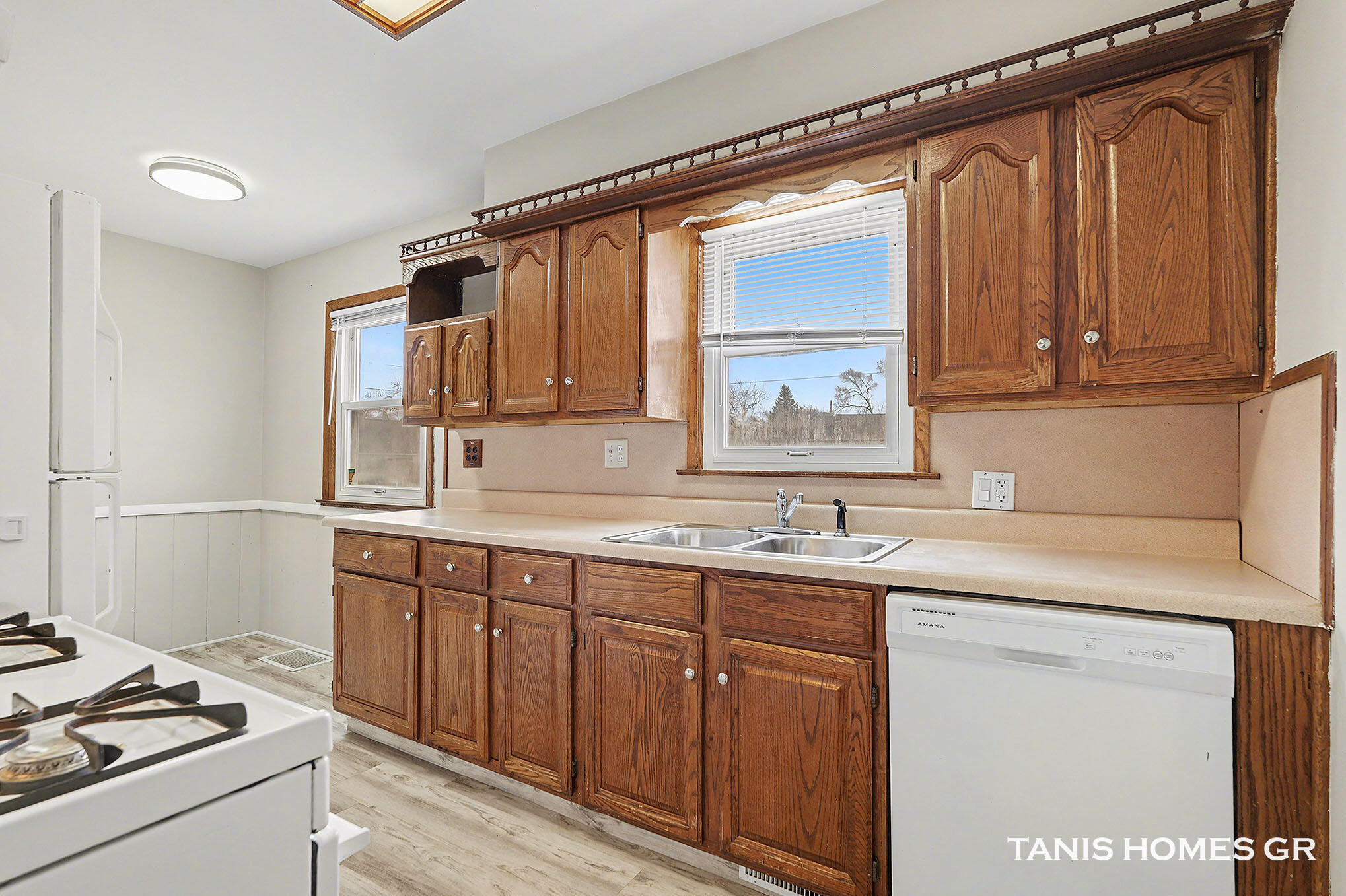 3691 Oriole Avenue SW