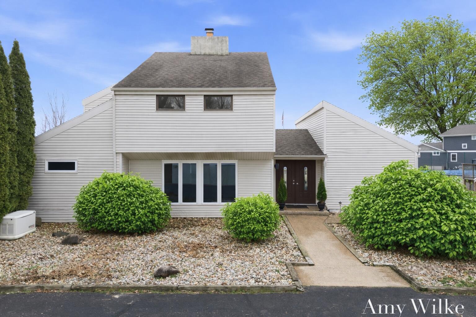 7738 N Indian Lake Drive