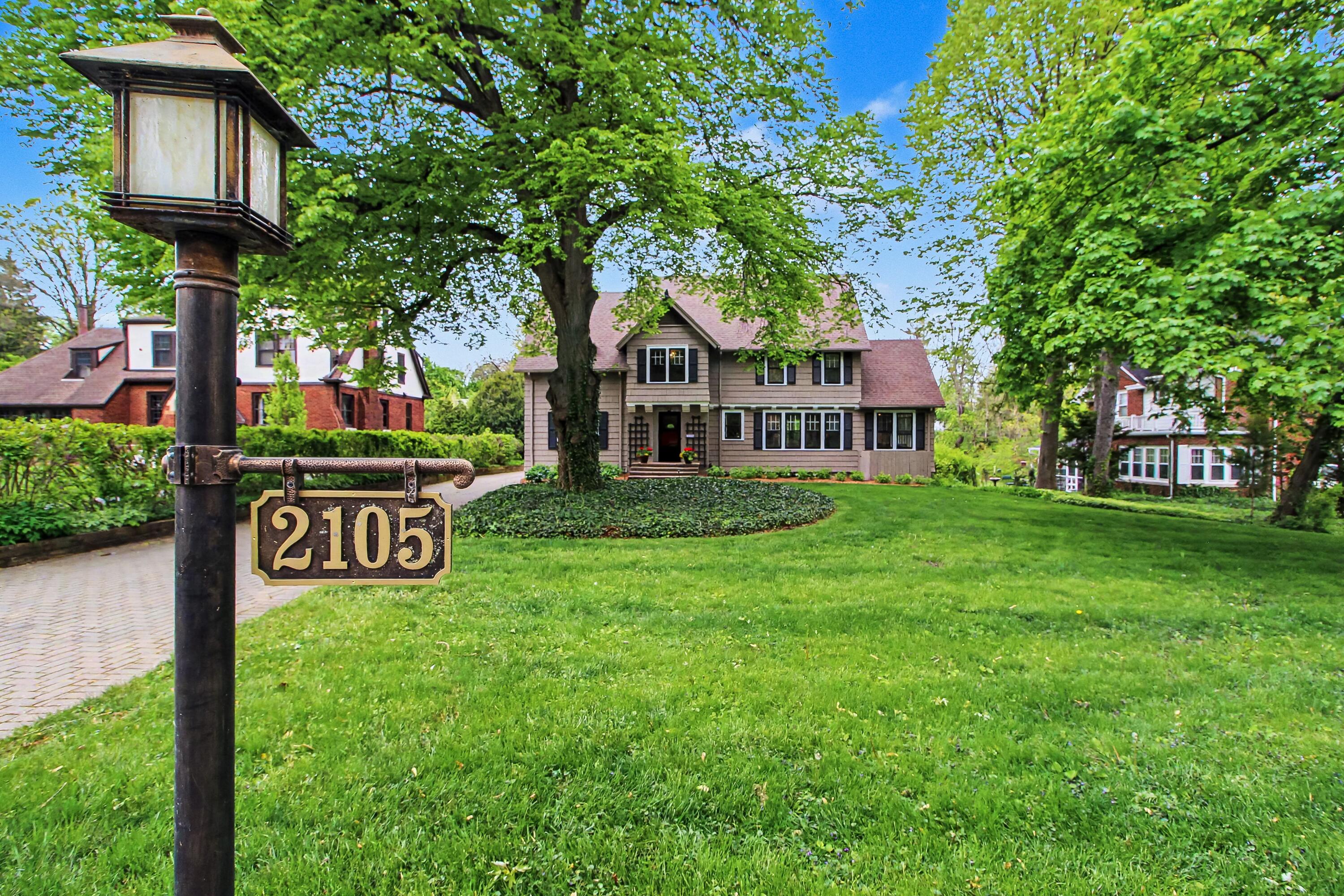 2105 Devonshire Road