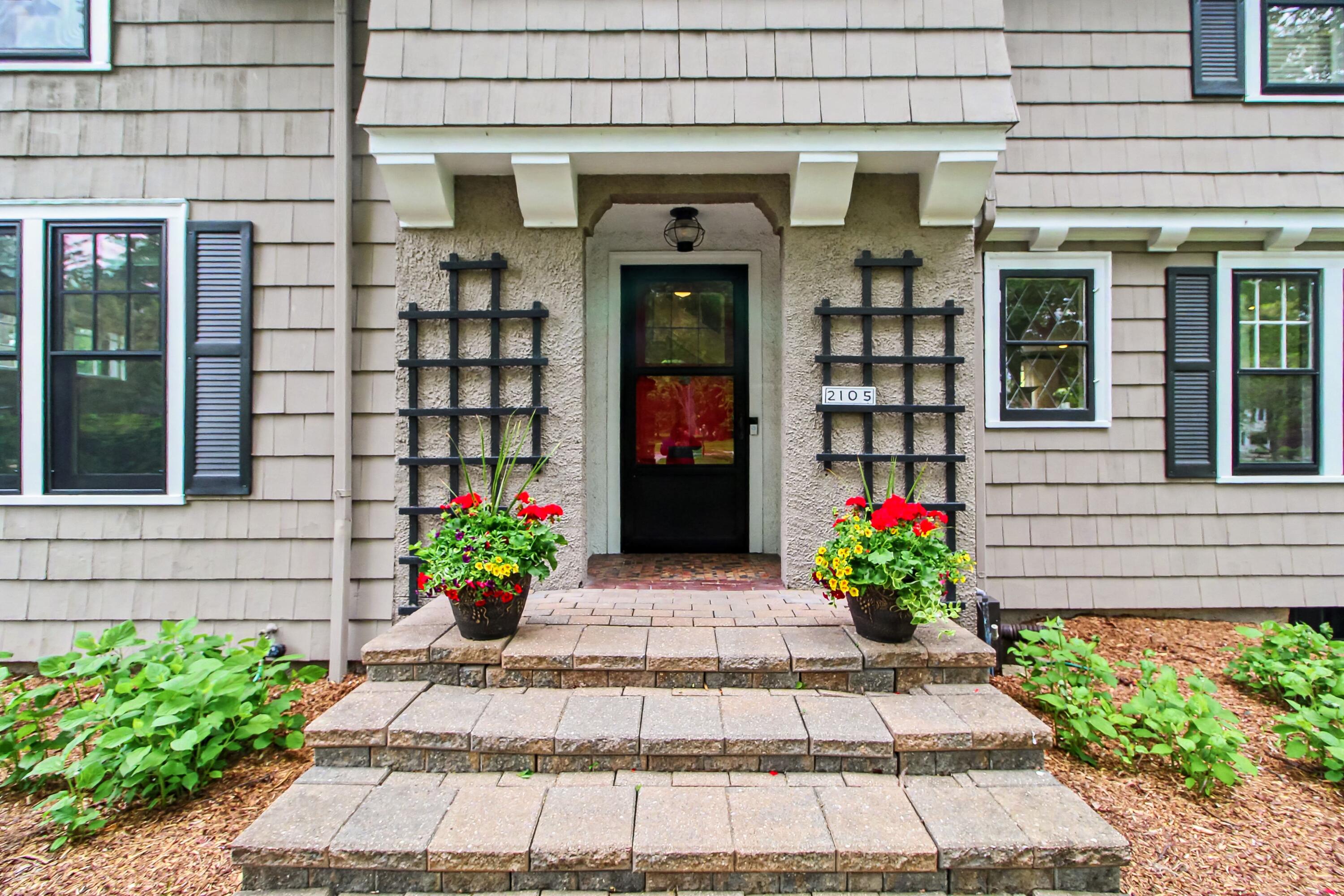 2105 Devonshire Road