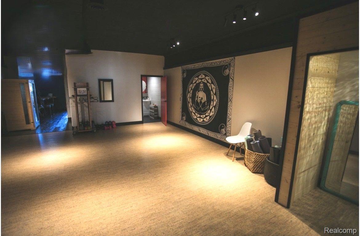 Wyandotte, Michigan 48192, United States, ,Commercial,Active,17535