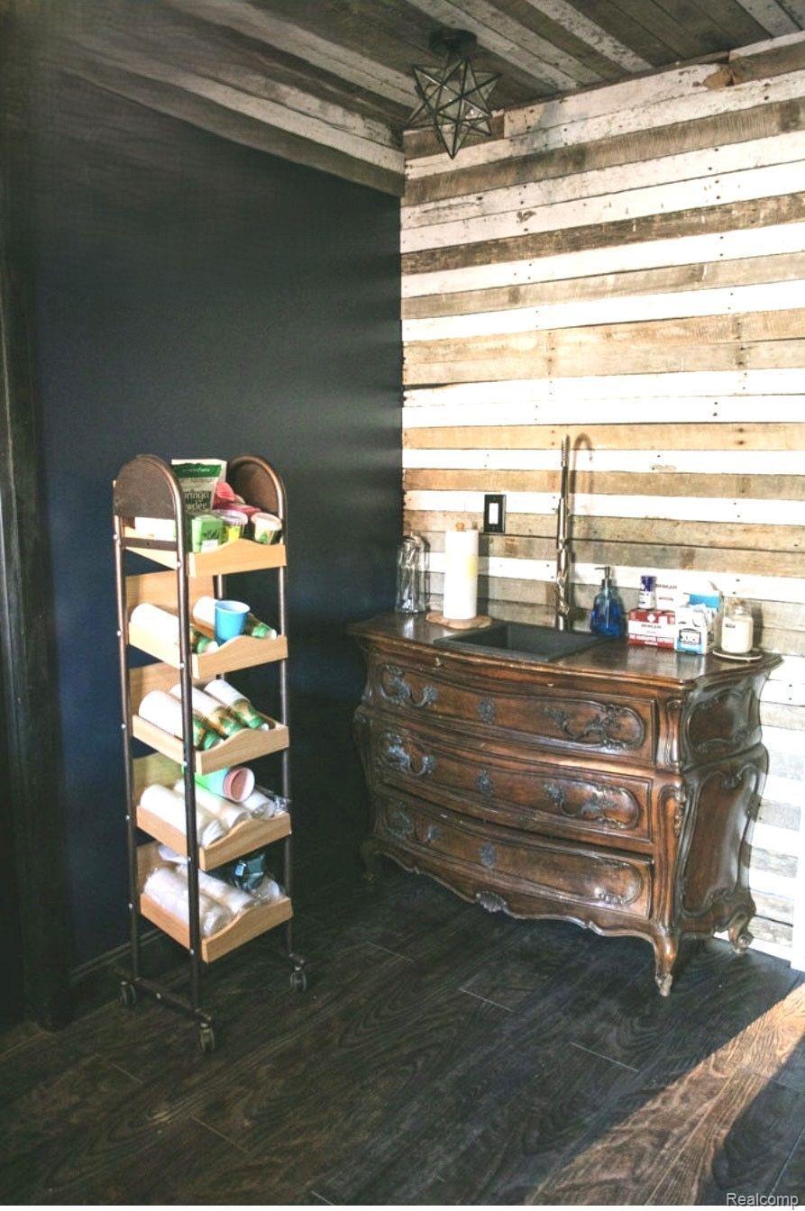 Wyandotte, Michigan 48192, United States, ,Commercial,Active,17535