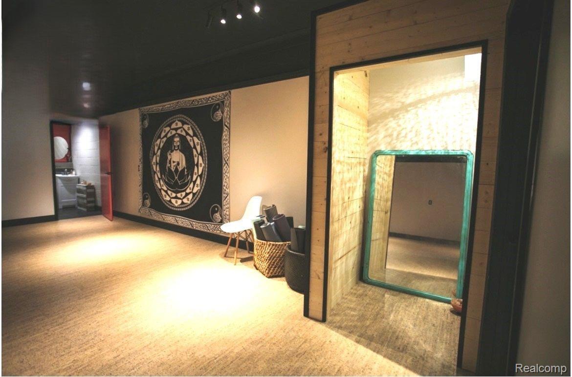 Wyandotte, Michigan 48192, United States, ,Commercial,Active,17535