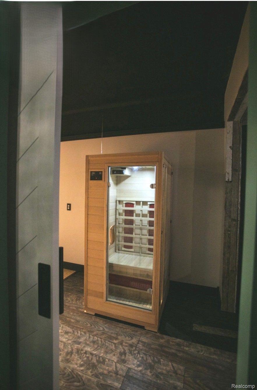 Wyandotte, Michigan 48192, United States, ,Commercial,Active,17535