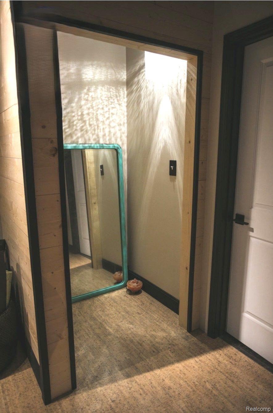 Wyandotte, Michigan 48192, United States, ,Commercial,Active,17535