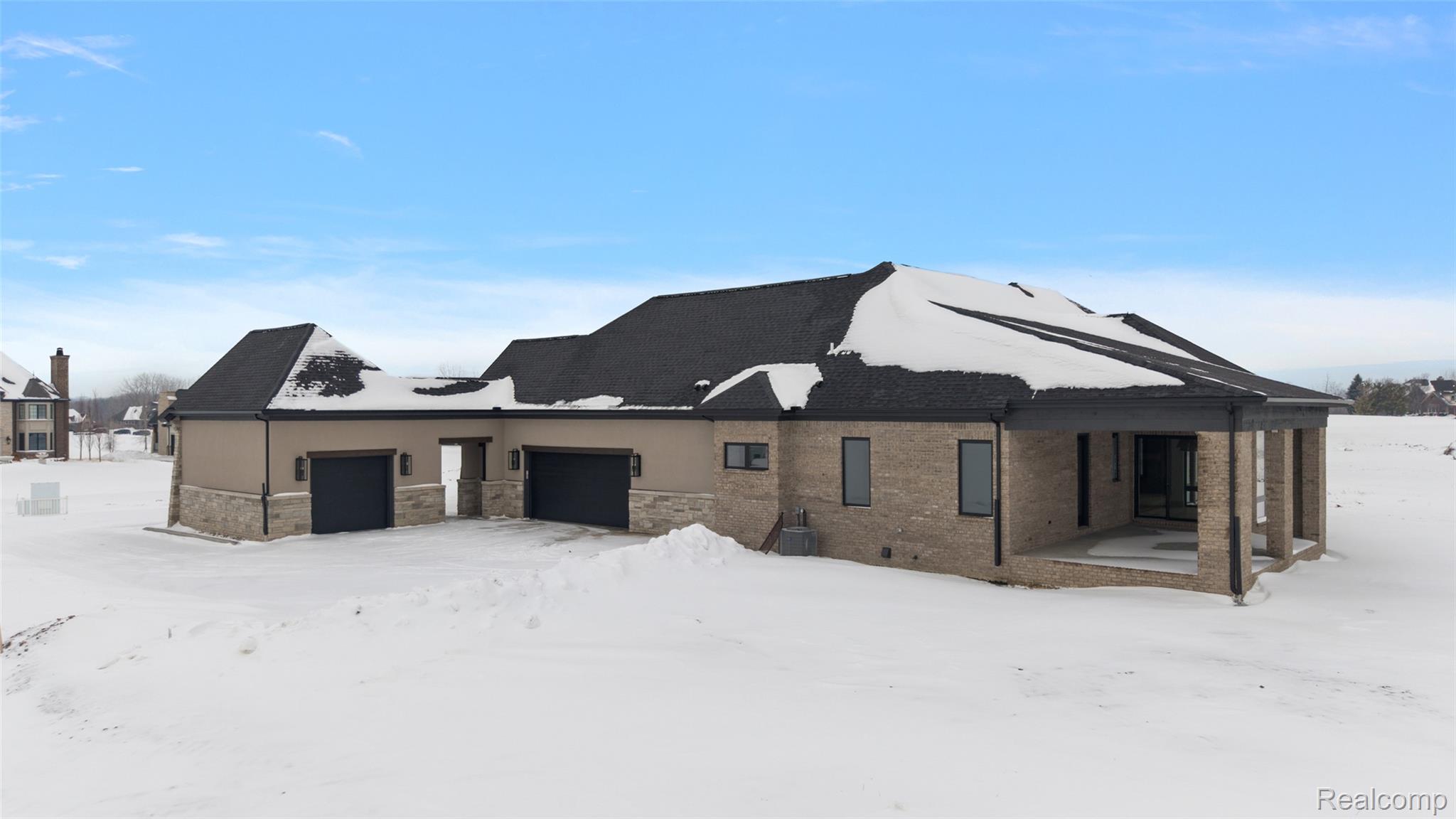 67736 Overlook Trail