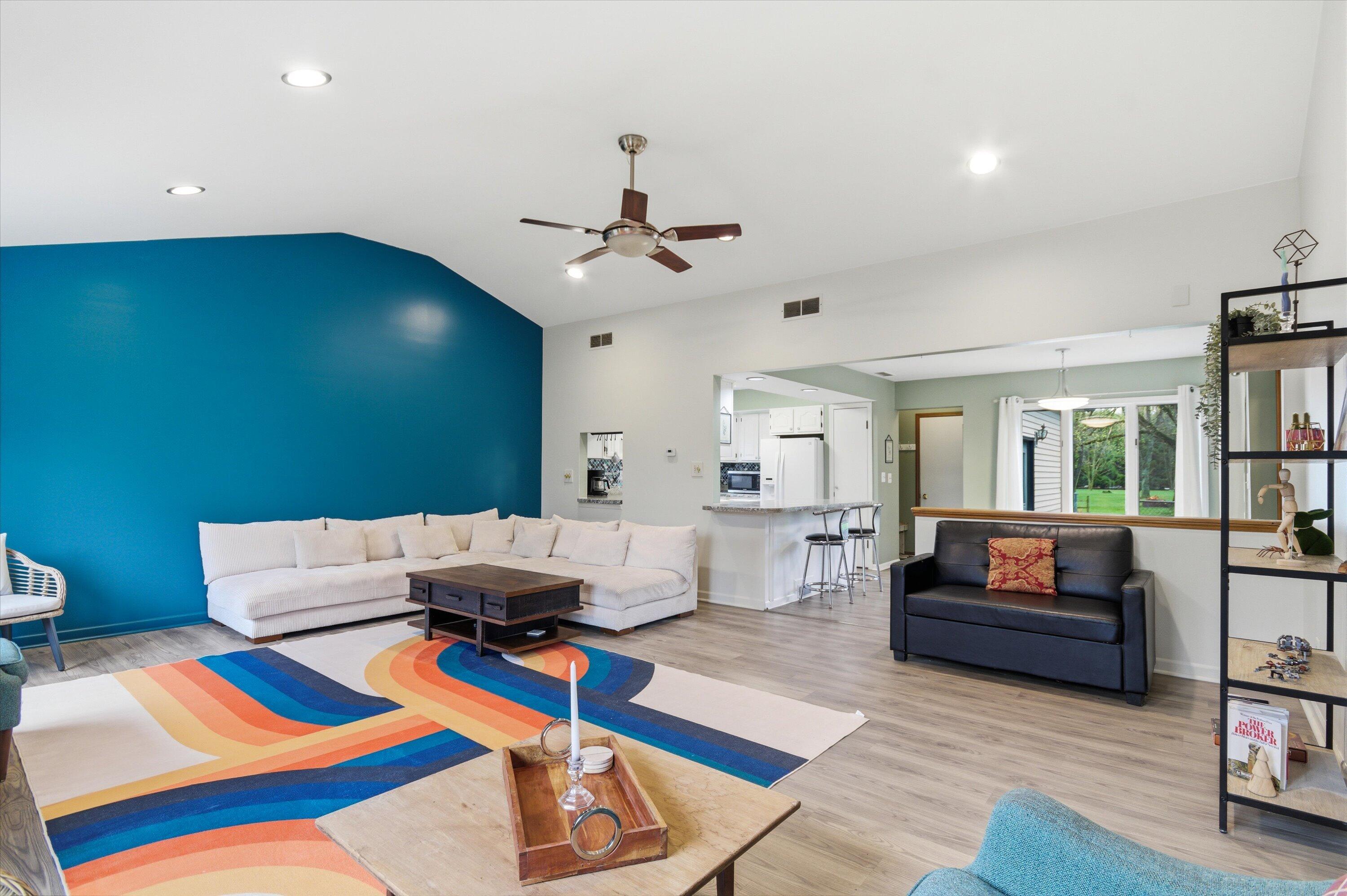 9095 Huron River Drive