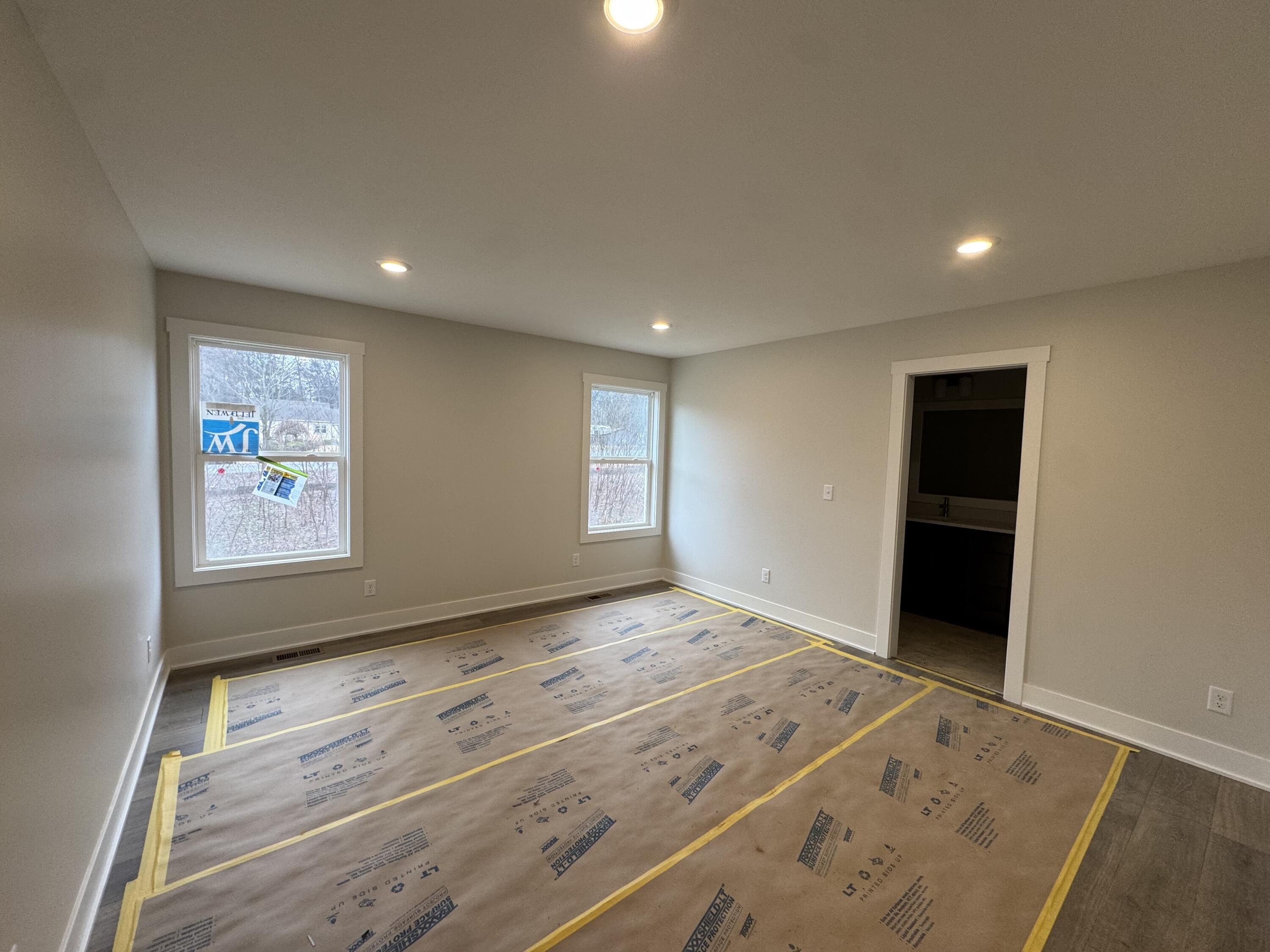 1571 N Village Circle