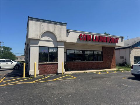 1751 E West Maple Road Walled Lake City MI 48390