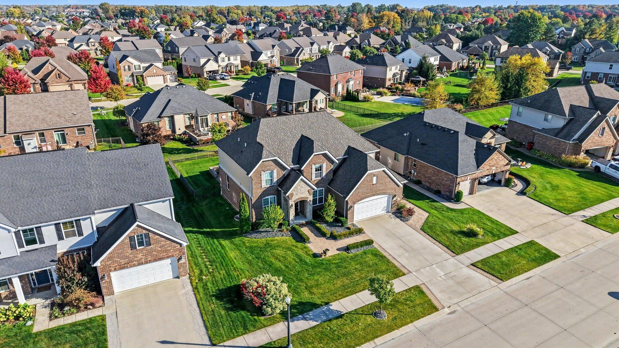 55194 Wolverine Drive