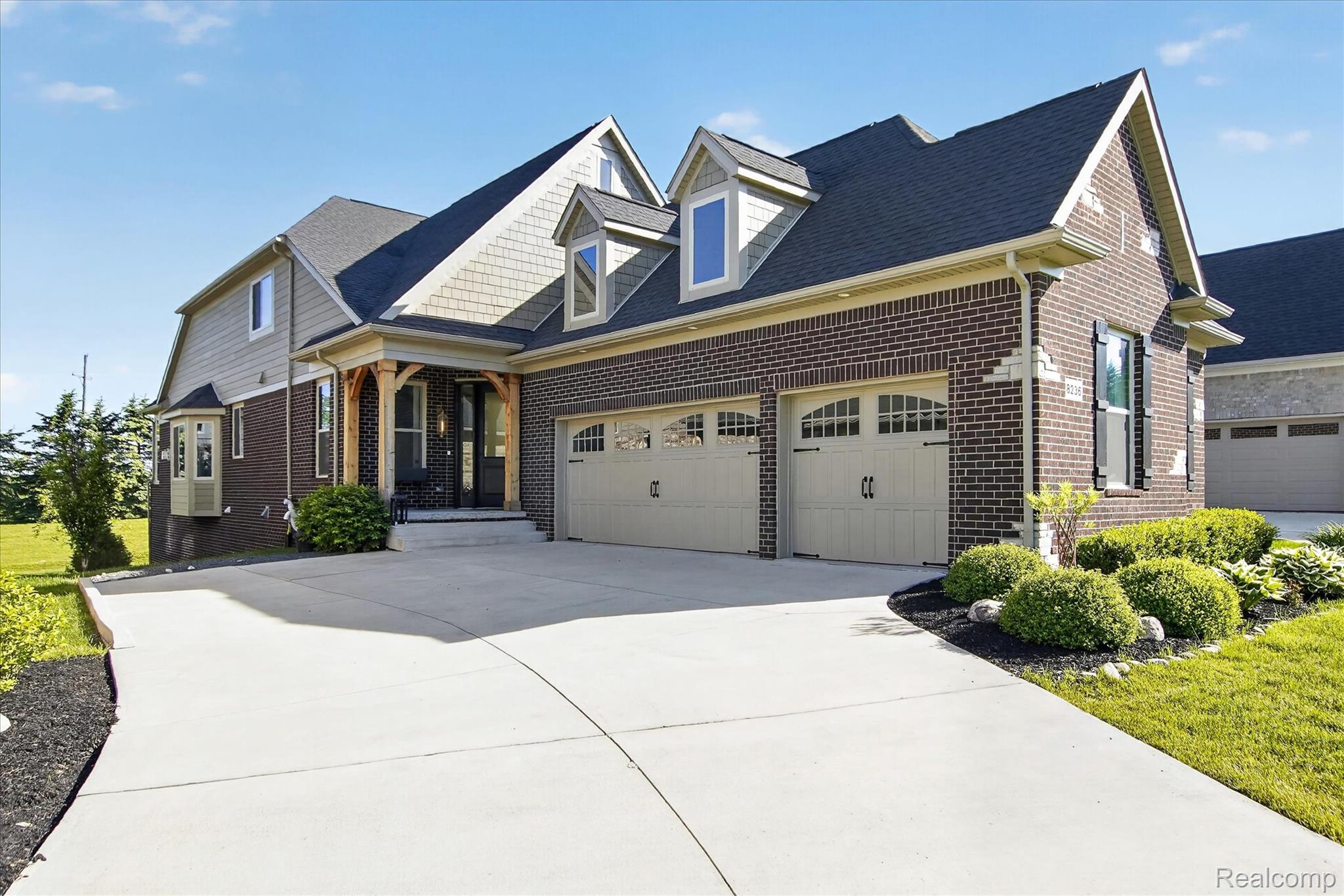 8236 Stoney Creek Drive
