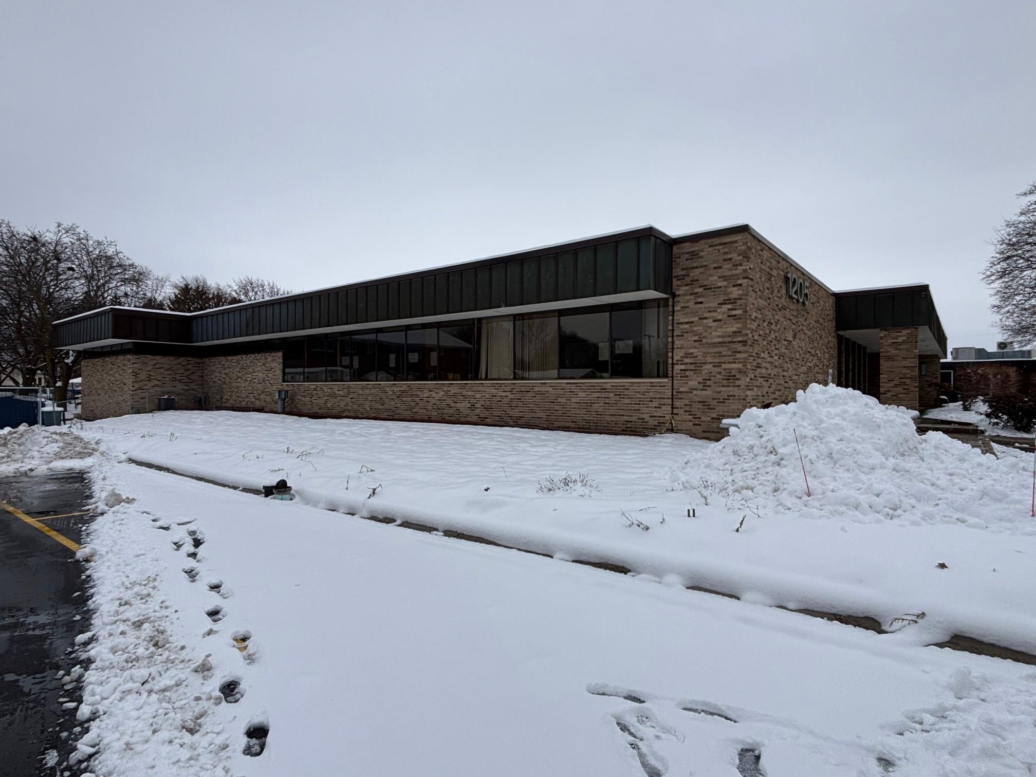 1205 S Mission Street