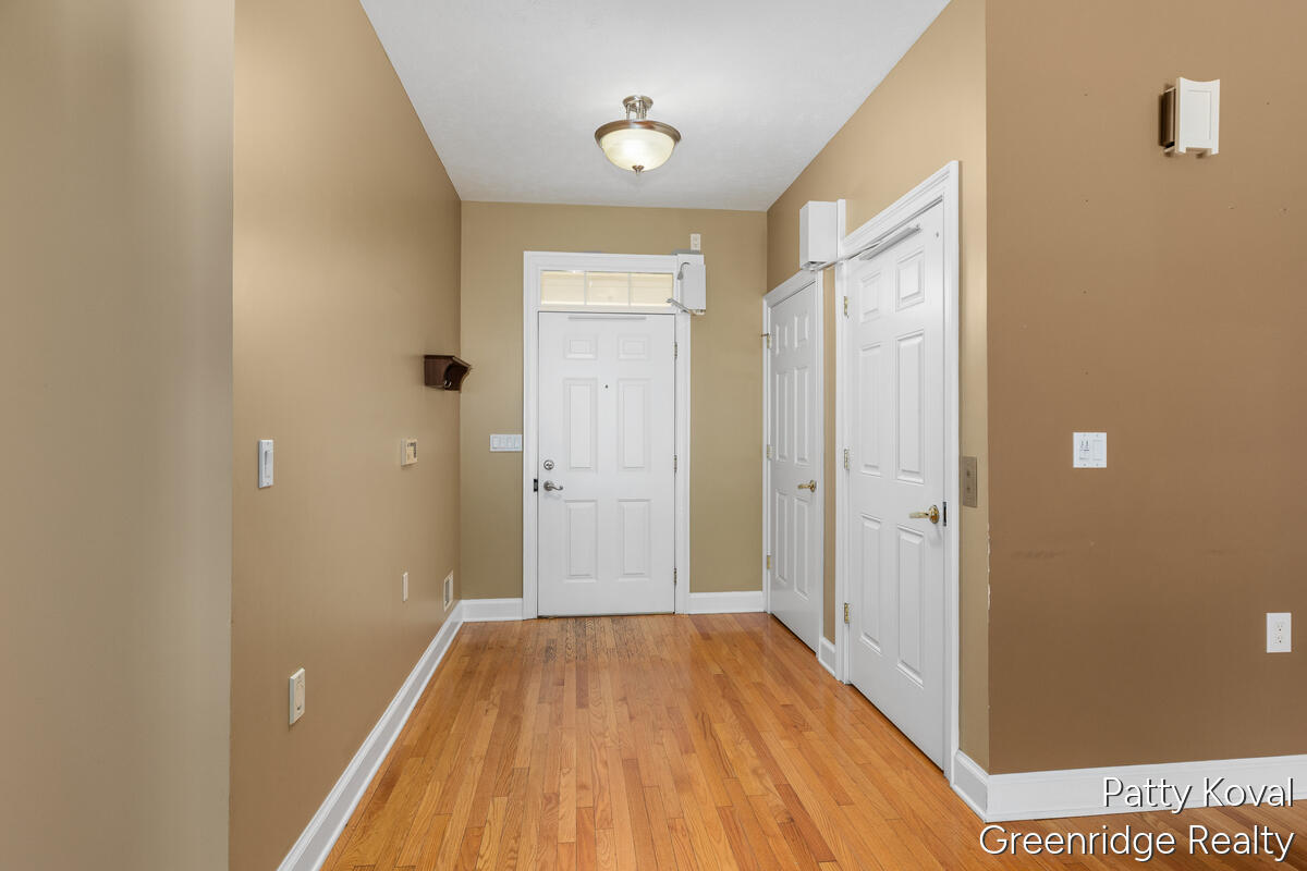 4454 Foxmoor Court