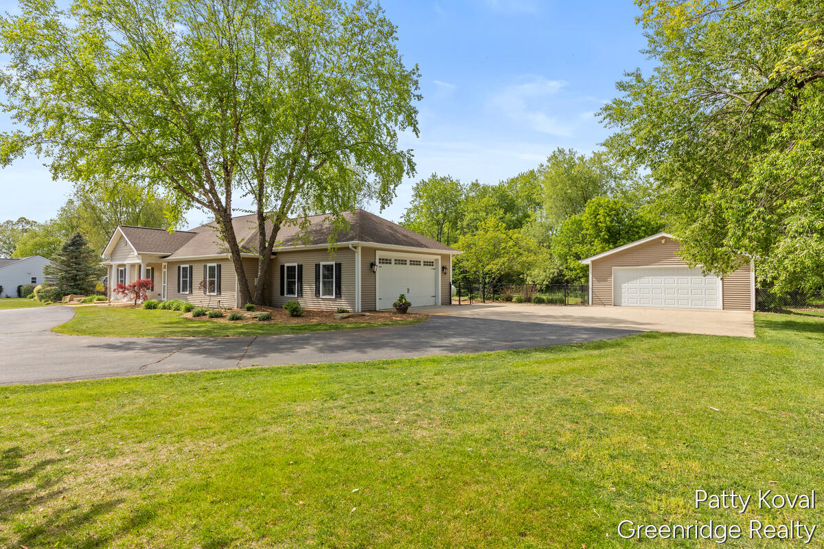 4454 Foxmoor Court