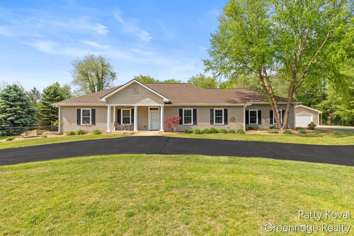 4454 Foxmoor Court