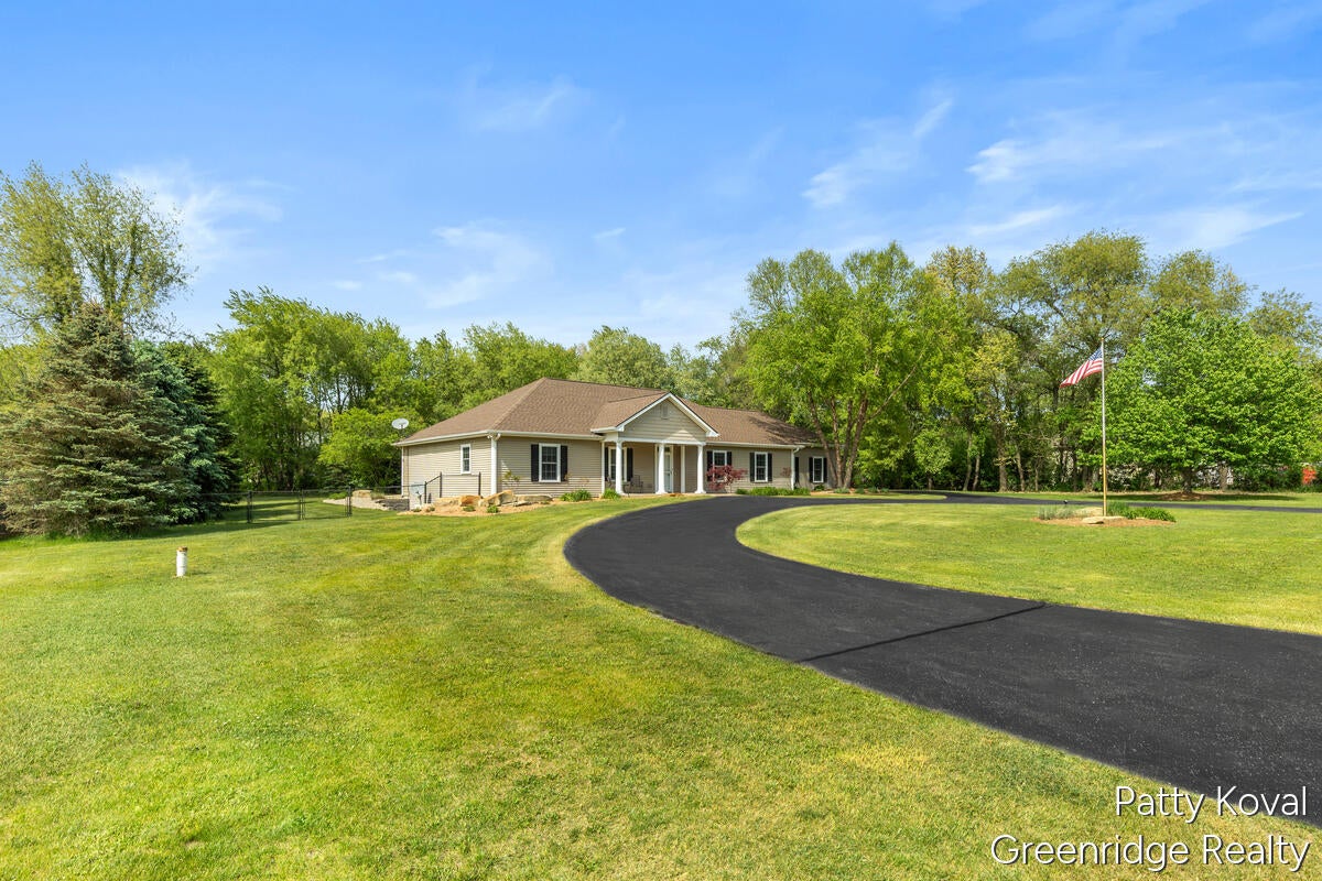 4454 Foxmoor Court