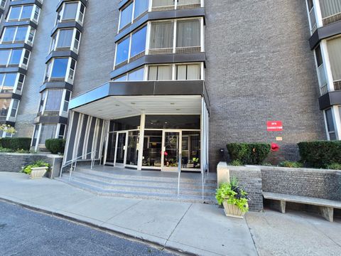 8200 E Jefferson Avenue 1406 Detroit City MI 48214