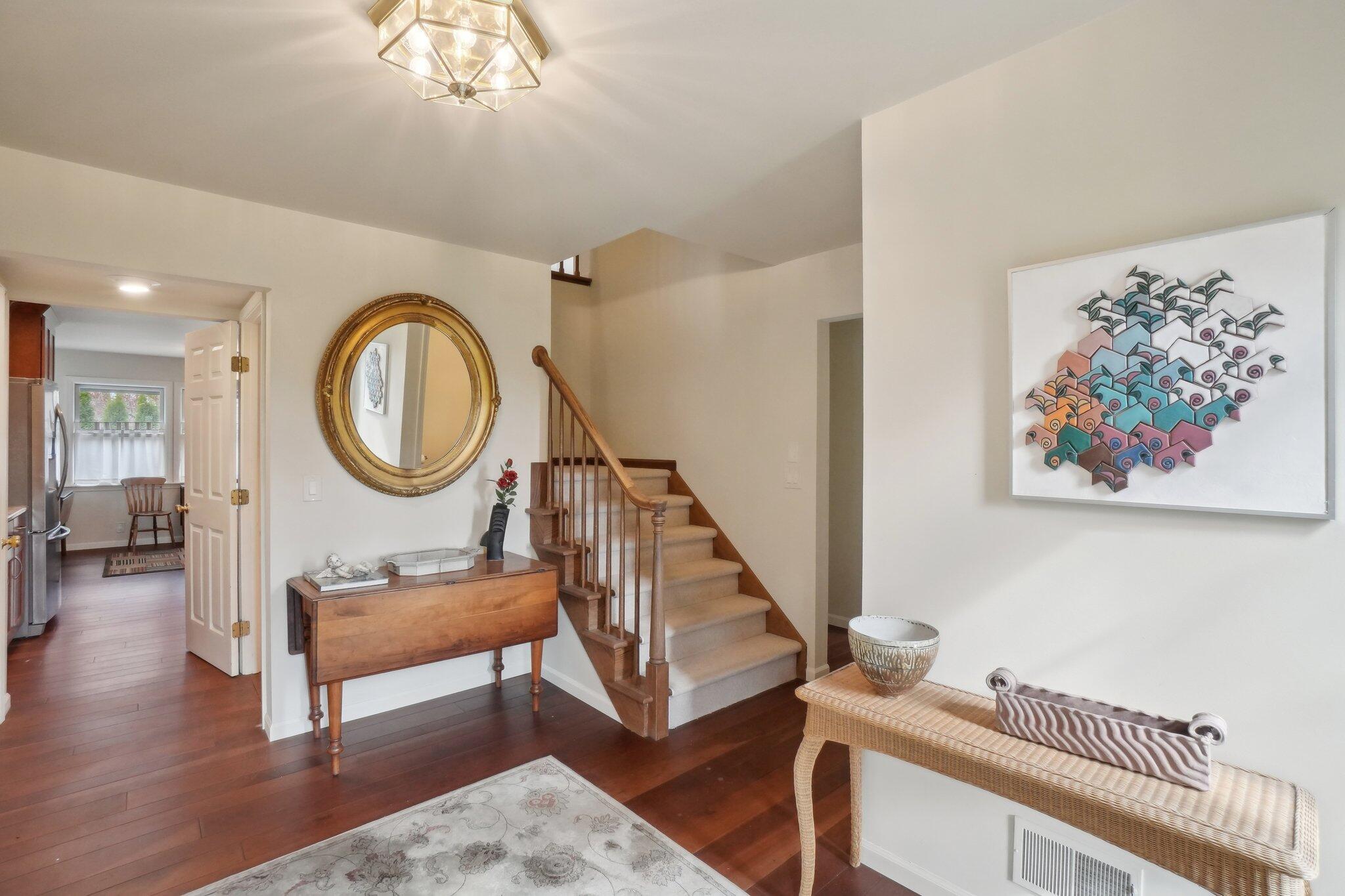 5206 Village Road