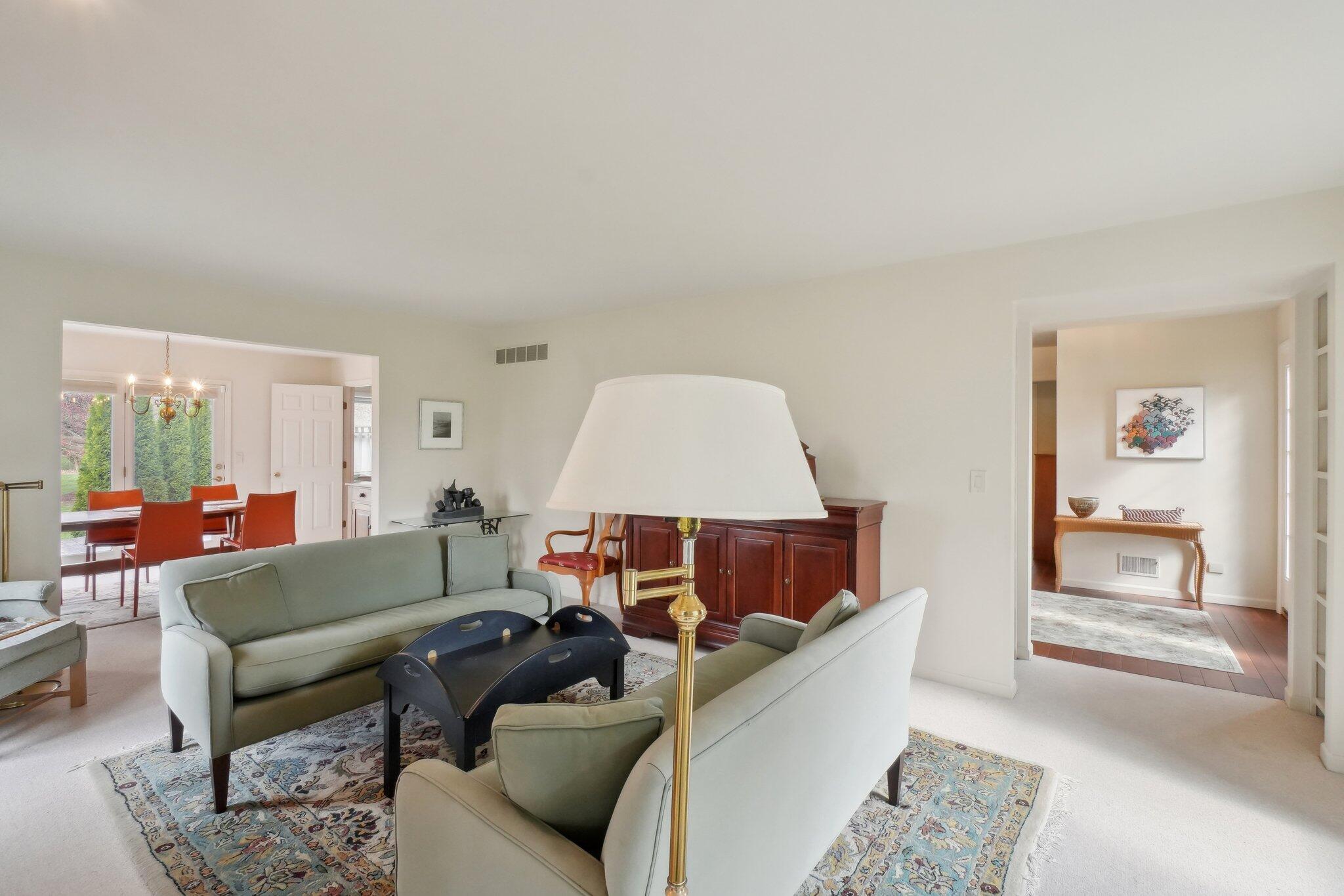 5206 Village Road