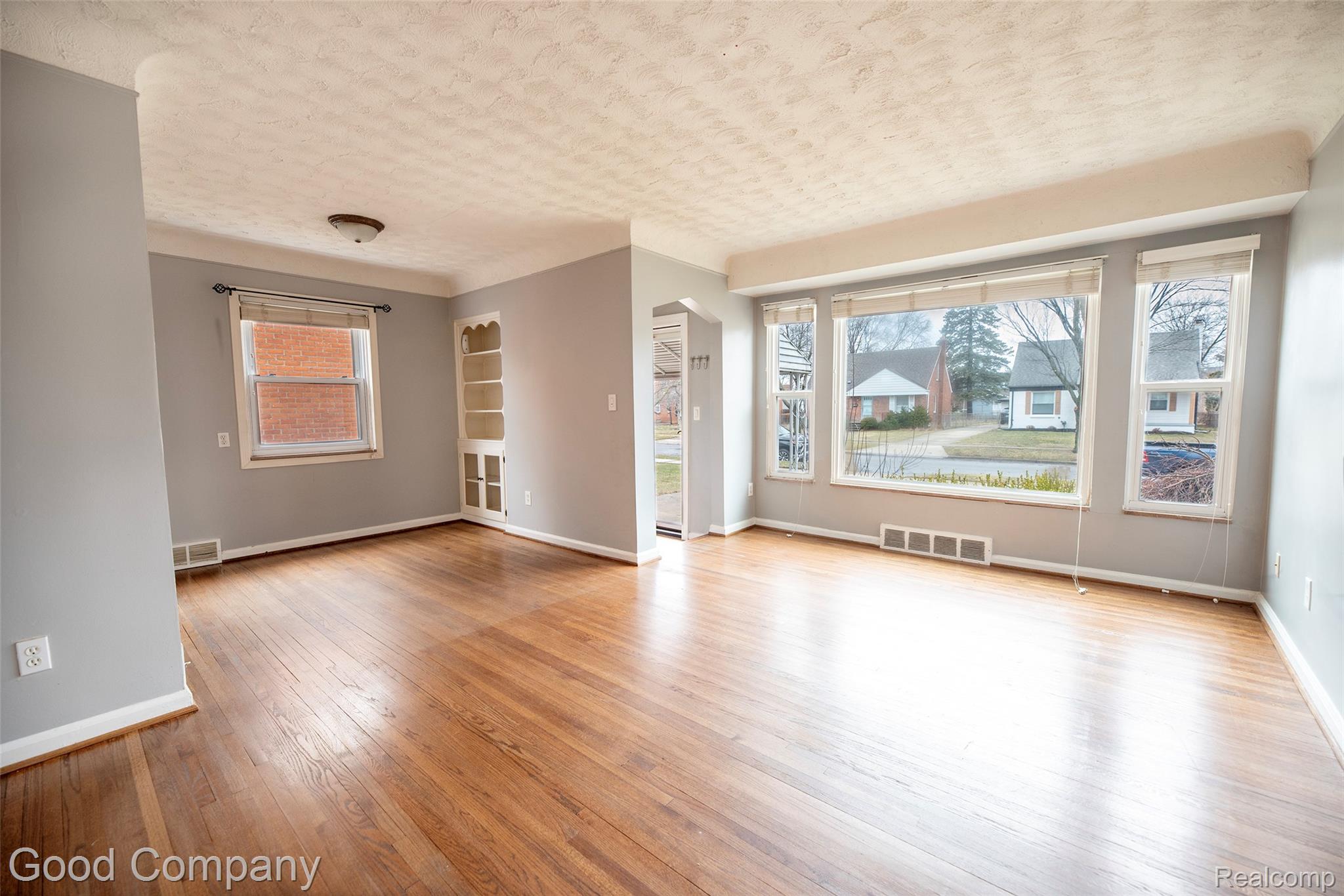 2224 N Connecticut Avenue