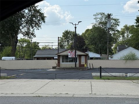 32405 Ford Road Garden City City MI 48135