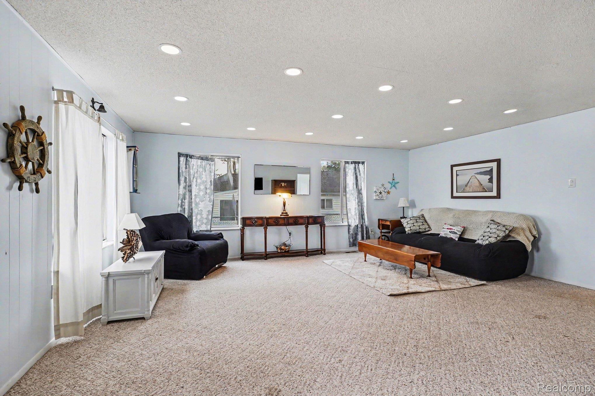 4157 Betty Lee Boulevard