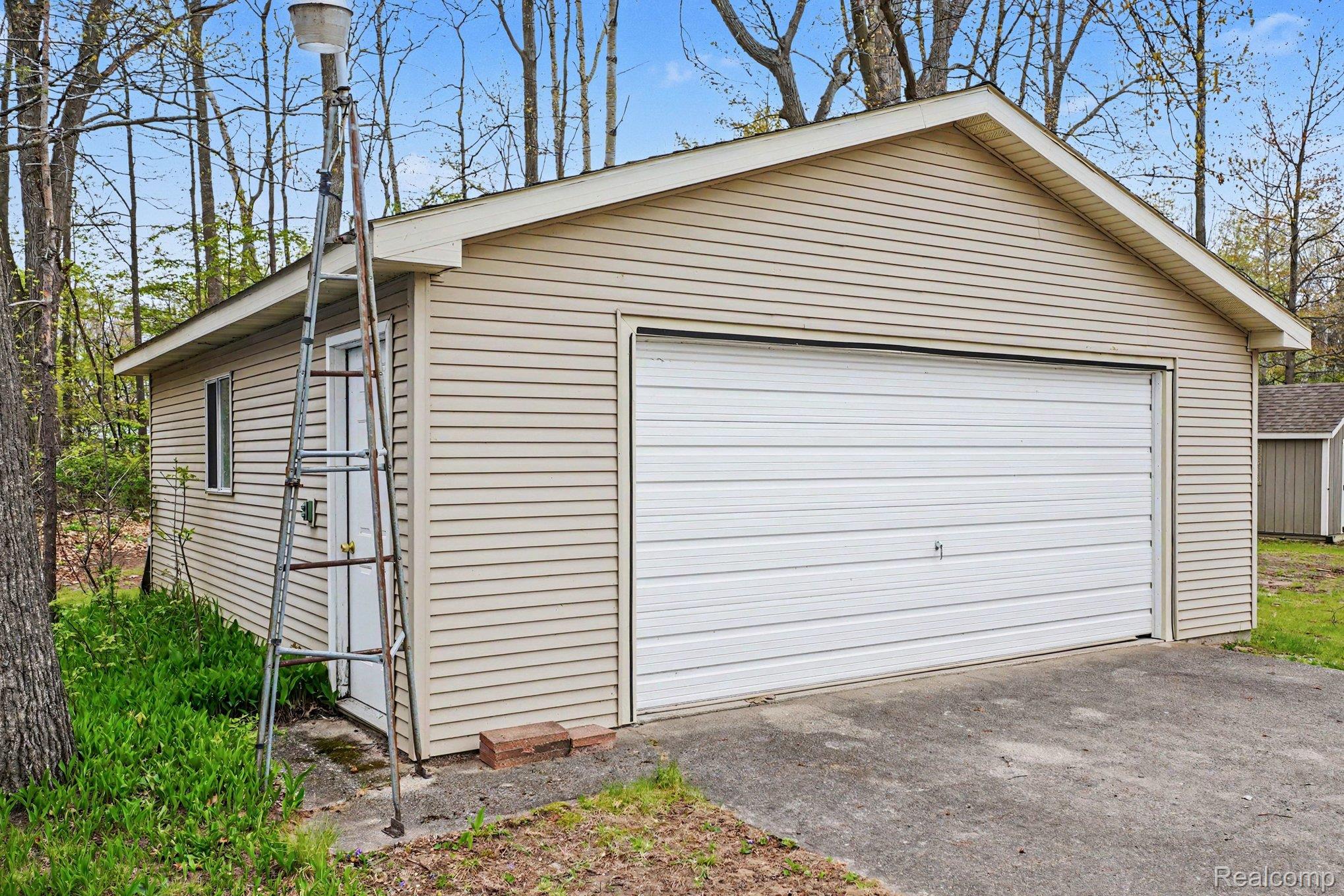 4157 Betty Lee Boulevard