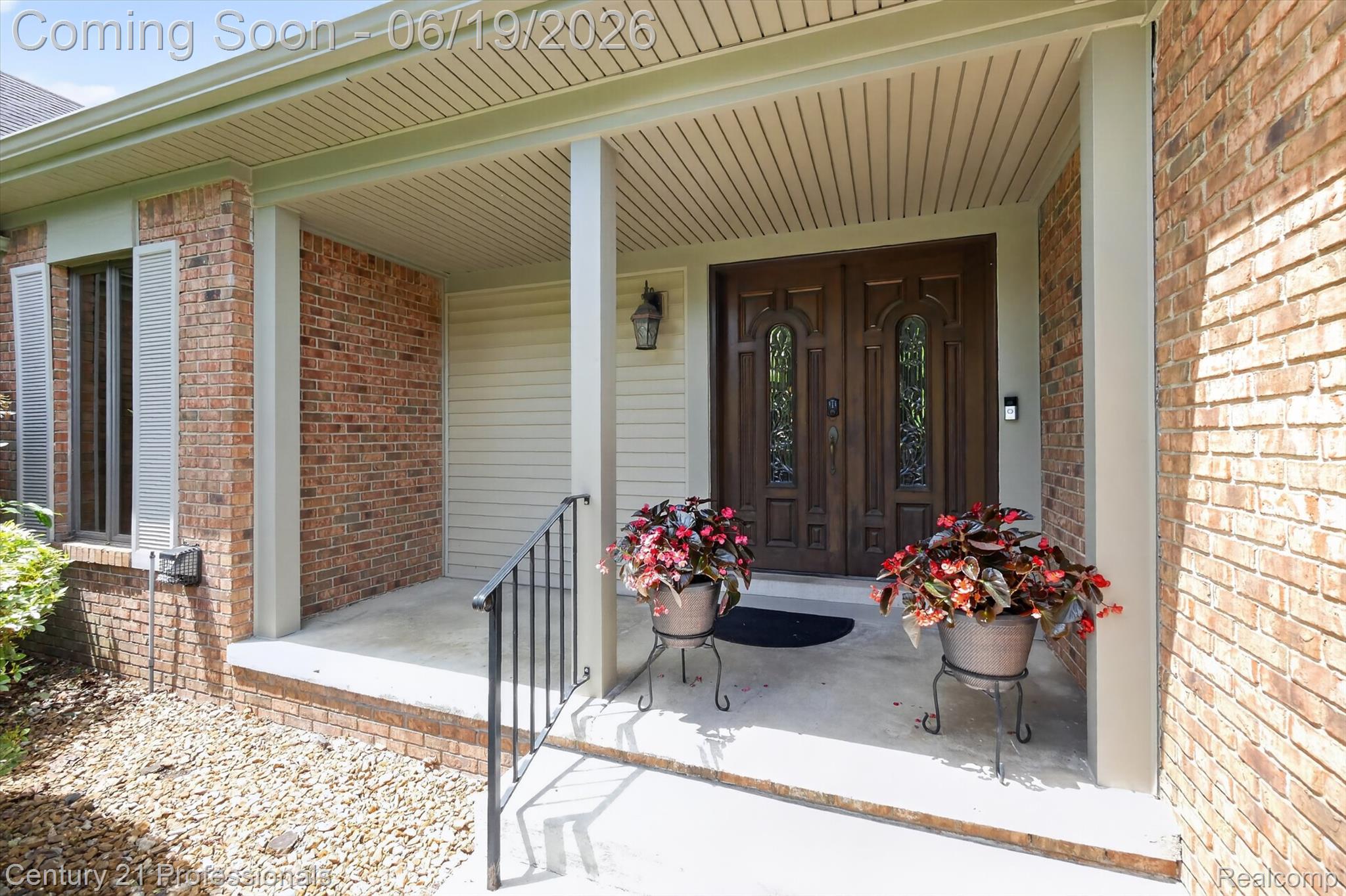17517 Ellen Drive