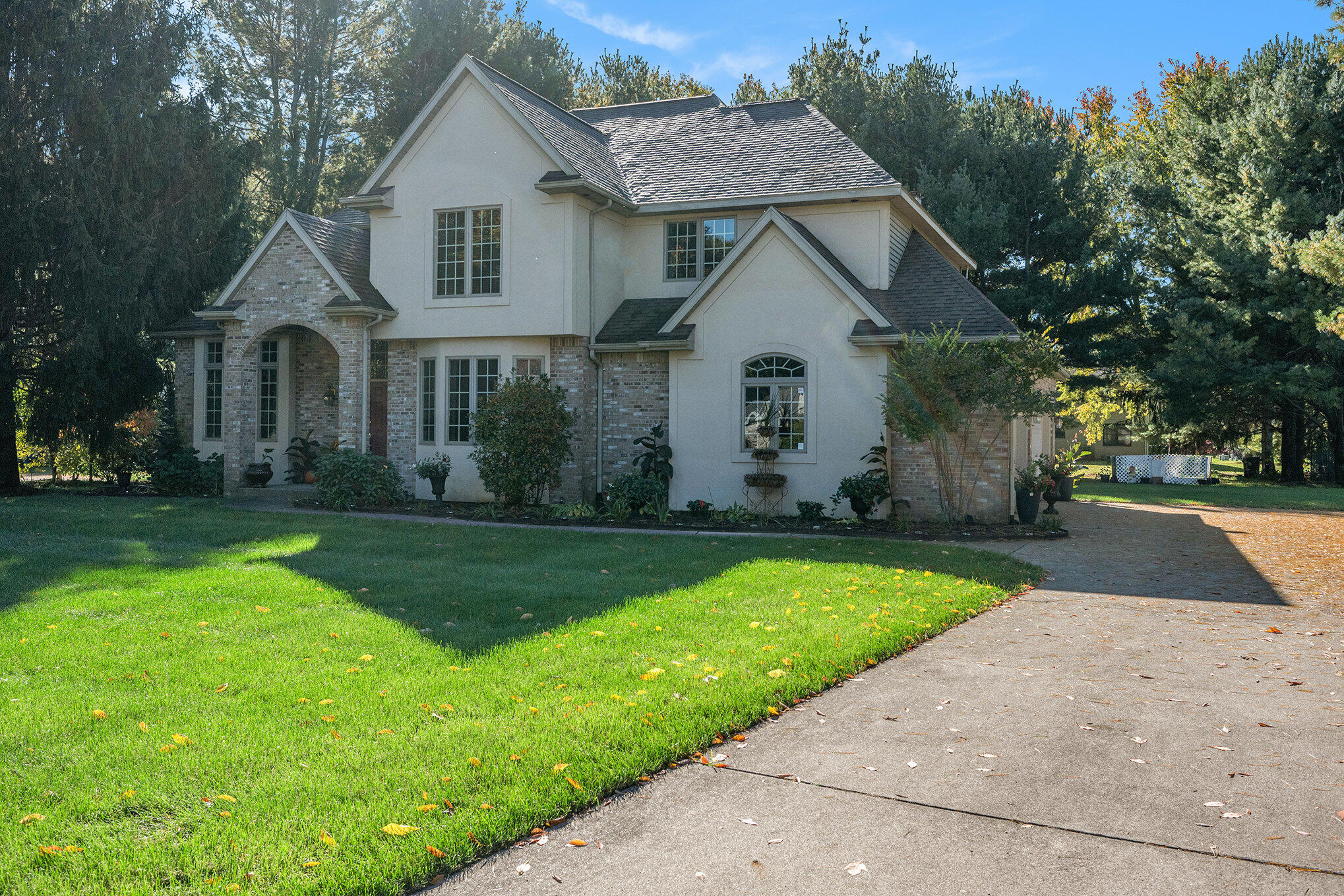 5727 S Bobwhite Avenue