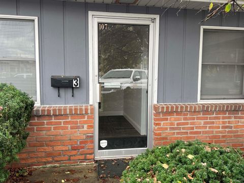 107 S Broad Street Adrian City MI 49221