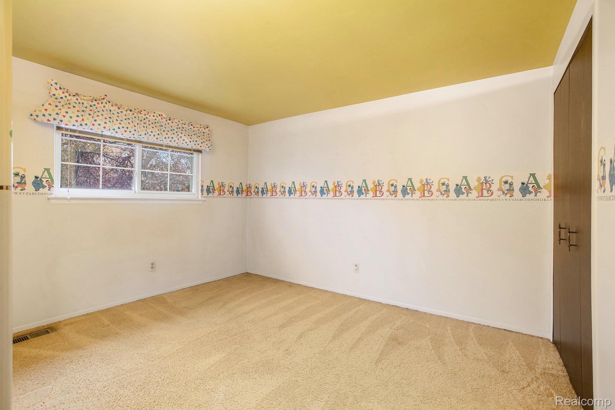 Taylor, Michigan 48180, United States, 4 Bedrooms Bedrooms, ,3 BathroomsBathrooms,Residential,Active,247535