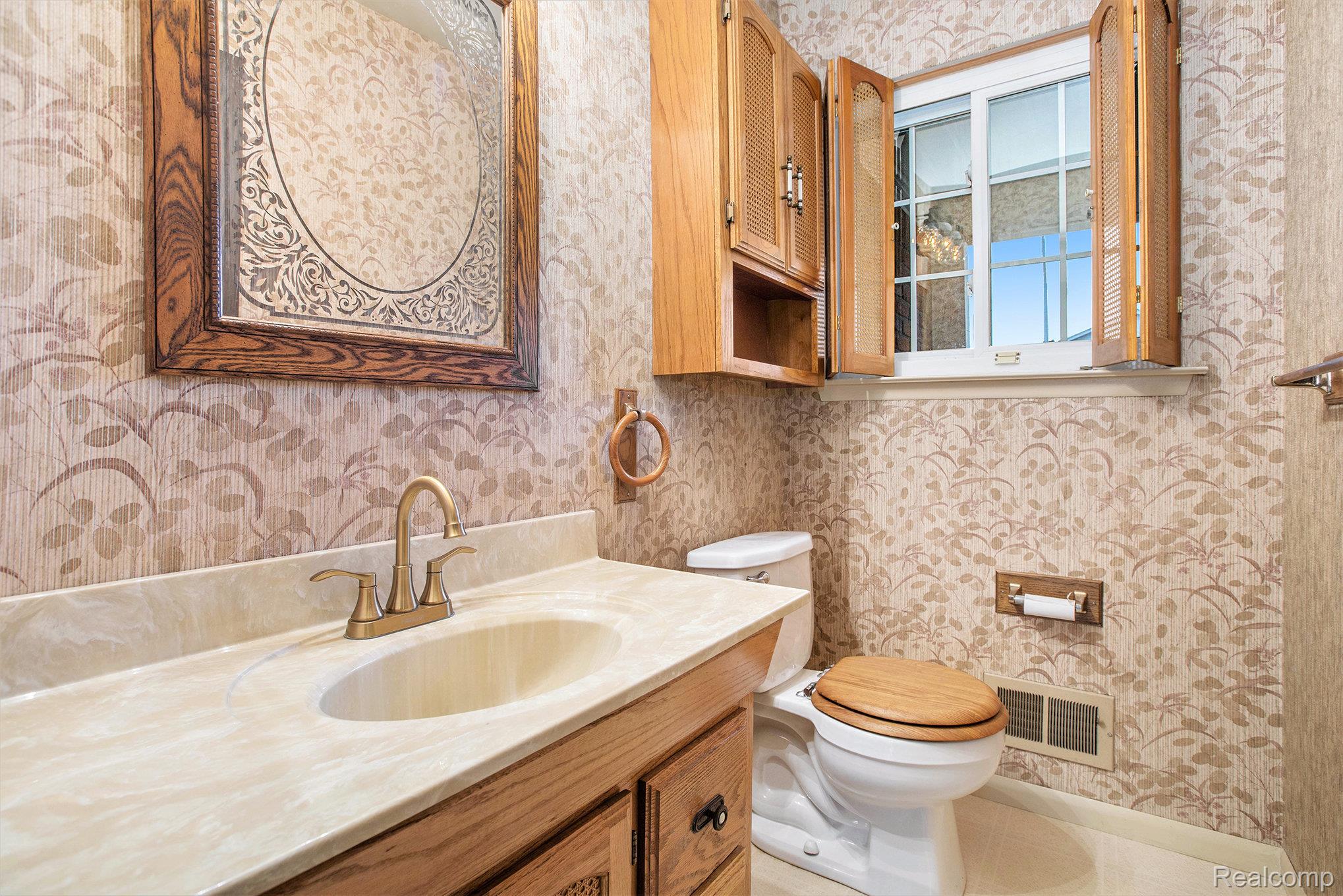 Taylor, Michigan 48180, United States, 4 Bedrooms Bedrooms, ,3 BathroomsBathrooms,Residential,Active,247535