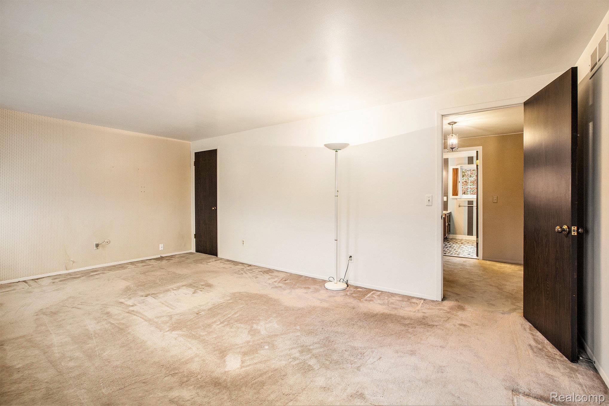 Taylor, Michigan 48180, United States, 4 Bedrooms Bedrooms, ,3 BathroomsBathrooms,Residential,Active,247535