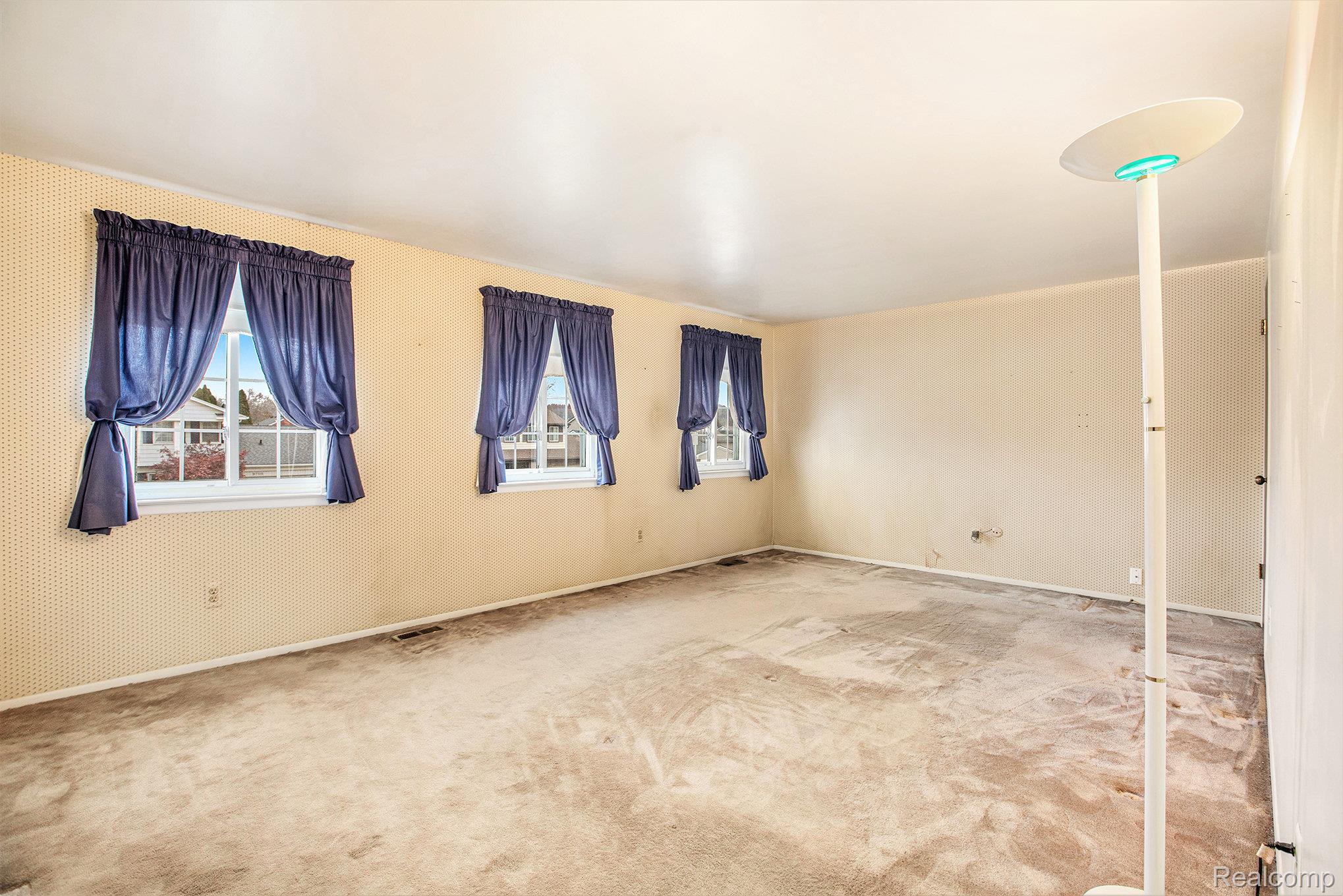 Taylor, Michigan 48180, United States, 4 Bedrooms Bedrooms, ,3 BathroomsBathrooms,Residential,Active,247535