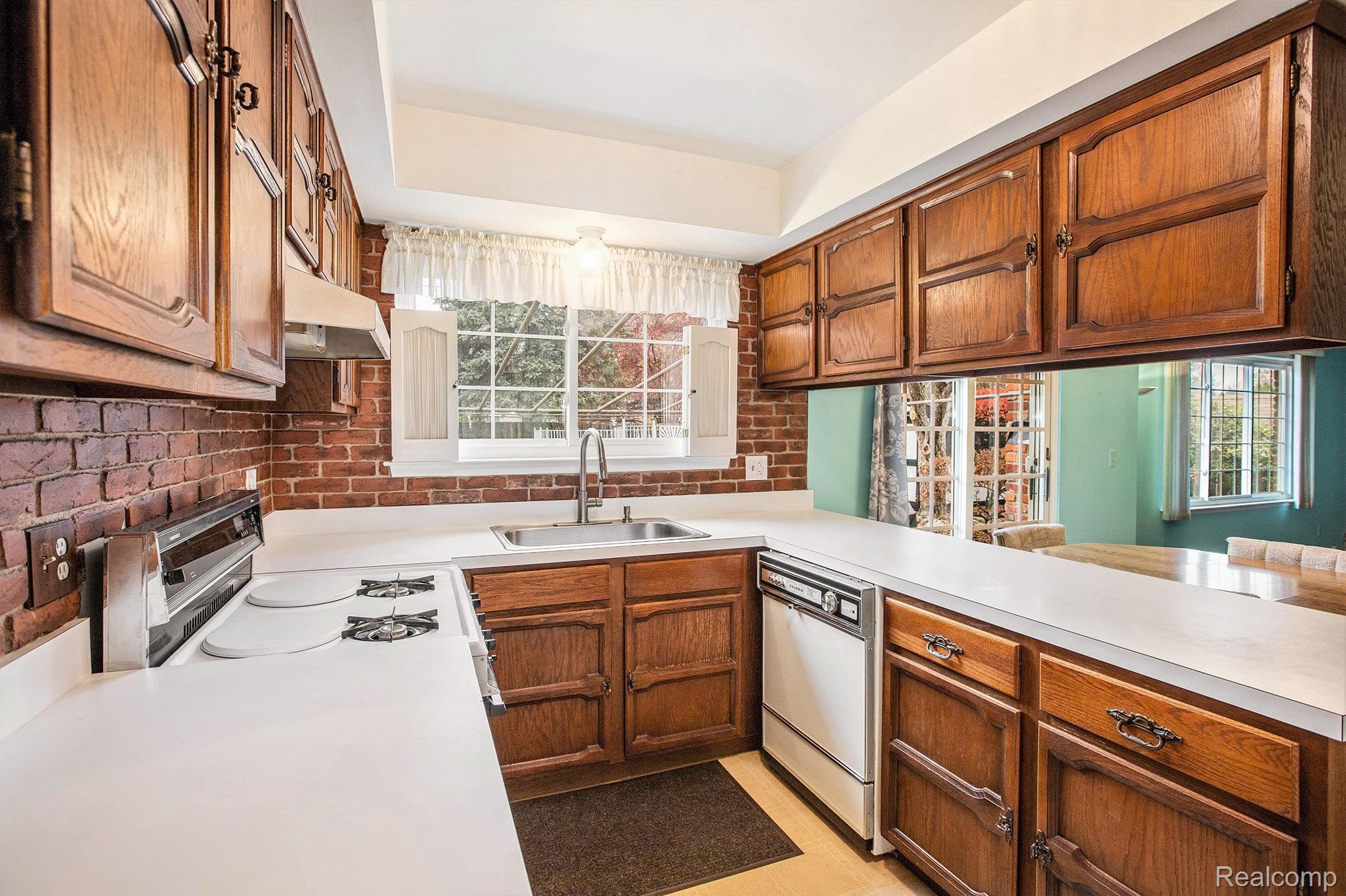 Taylor, Michigan 48180, United States, 4 Bedrooms Bedrooms, ,3 BathroomsBathrooms,Residential,Active,247535