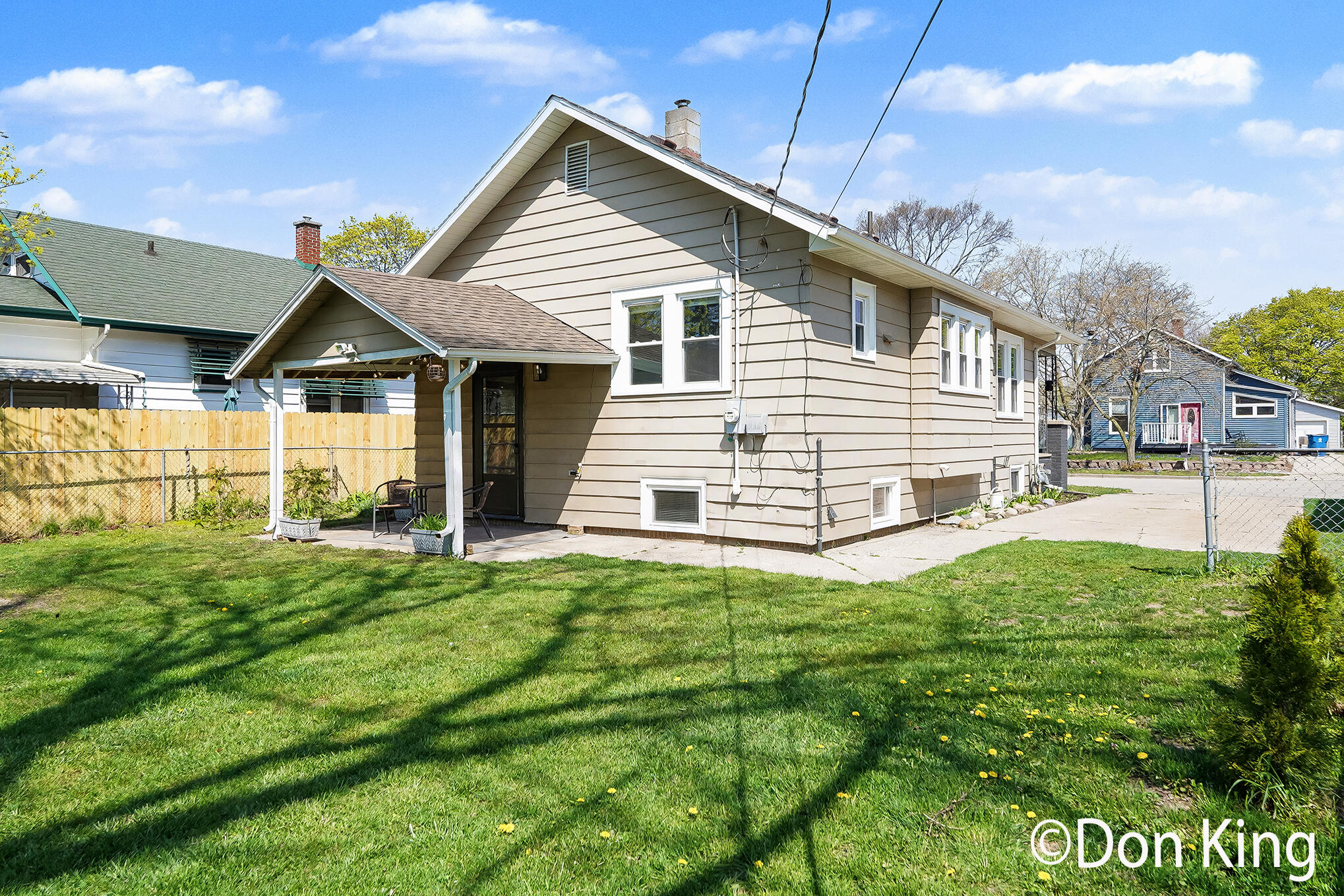 1136 Slayton Avenue