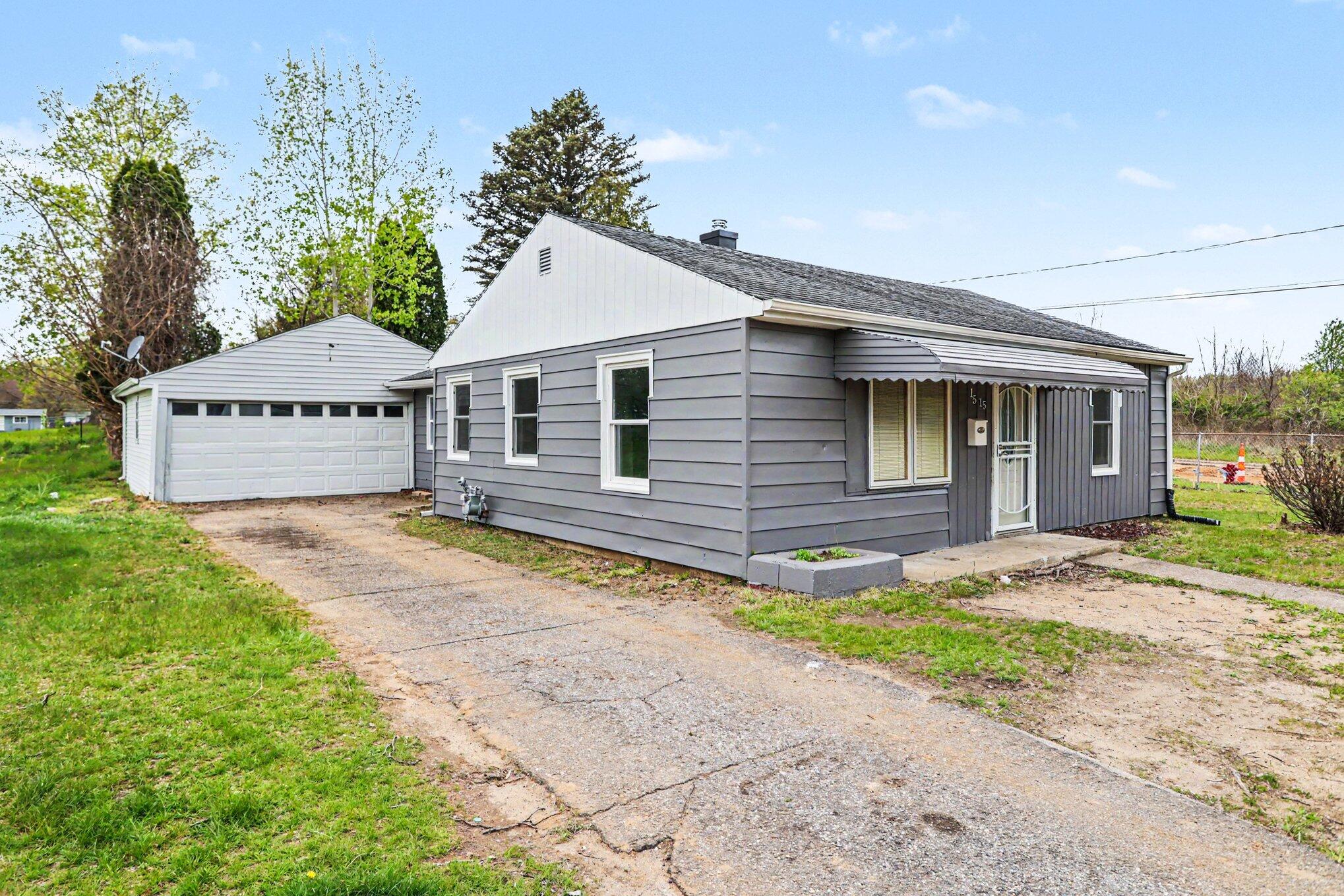 1515 Dean Drive