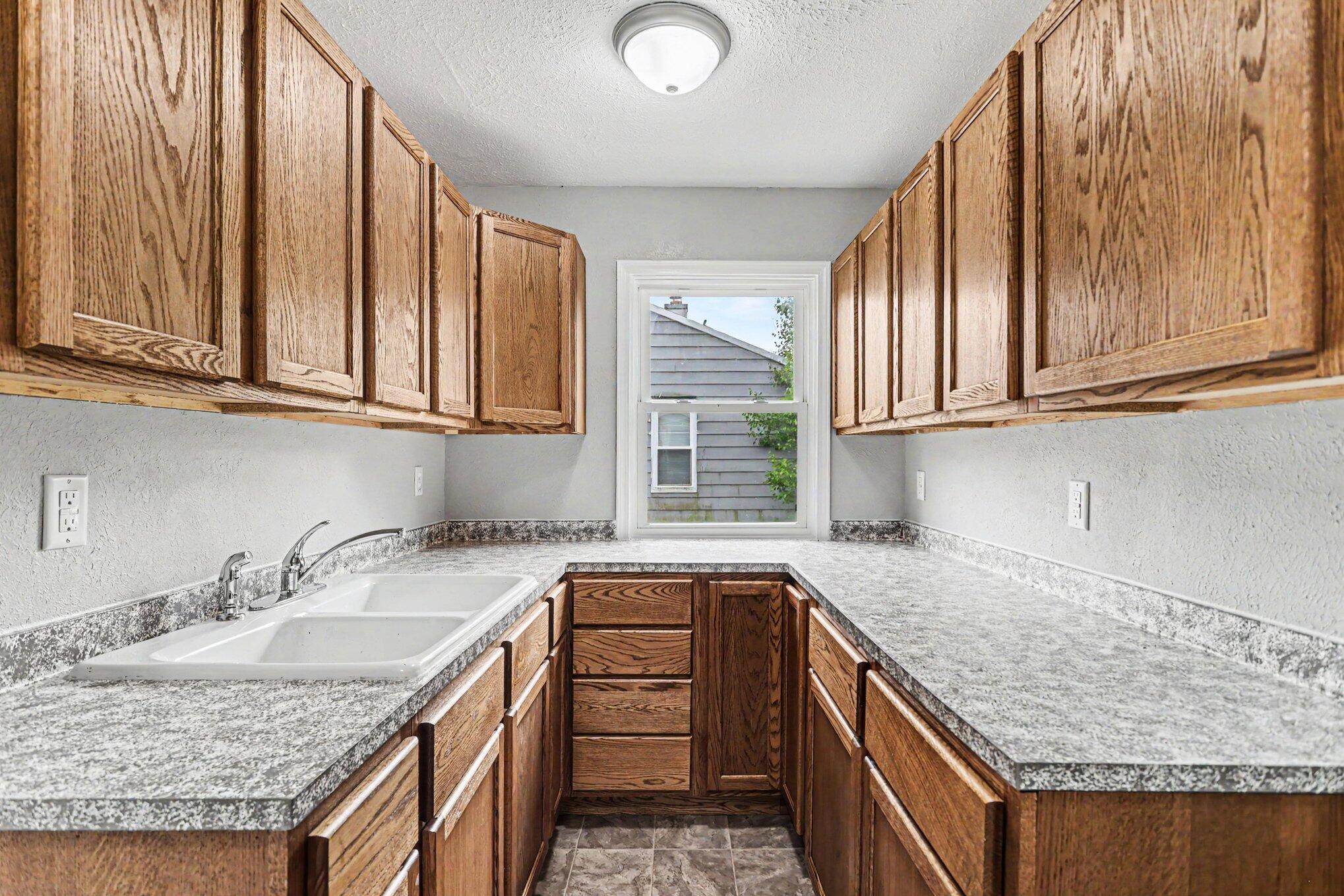 1515 Dean Drive