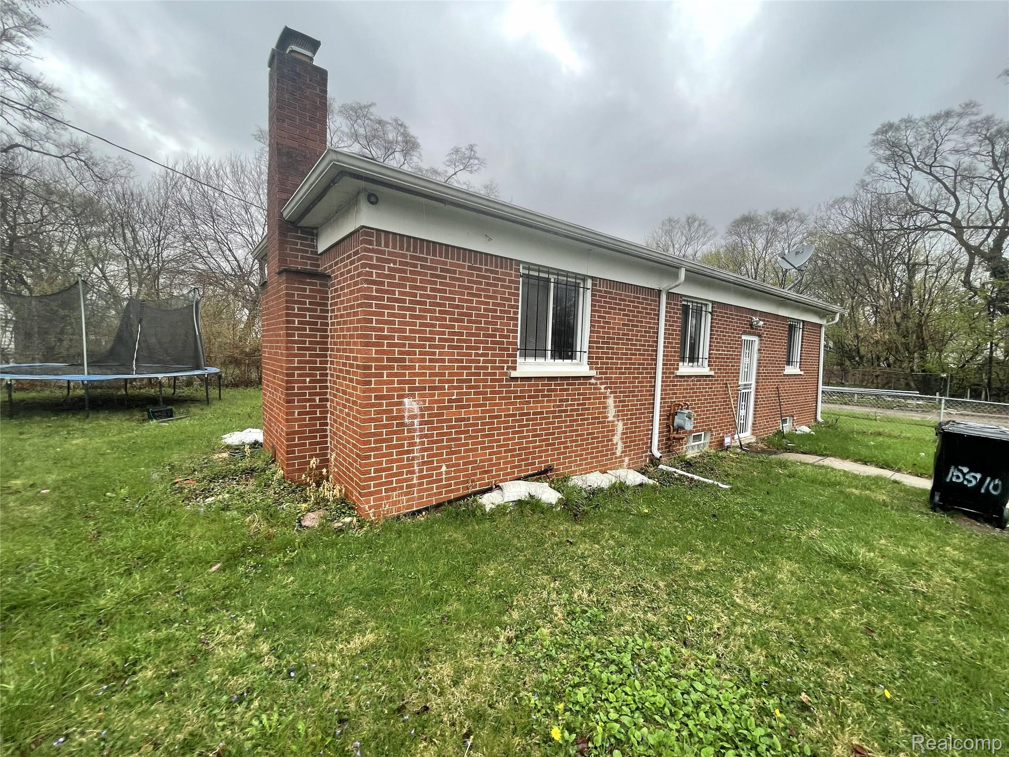 15510 Faircrest Street