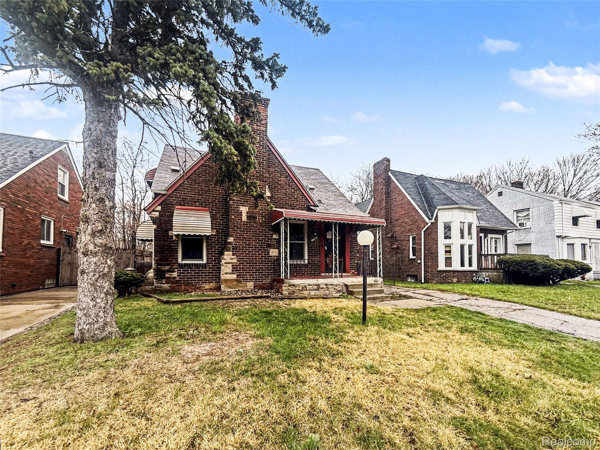 11336 Courville Street