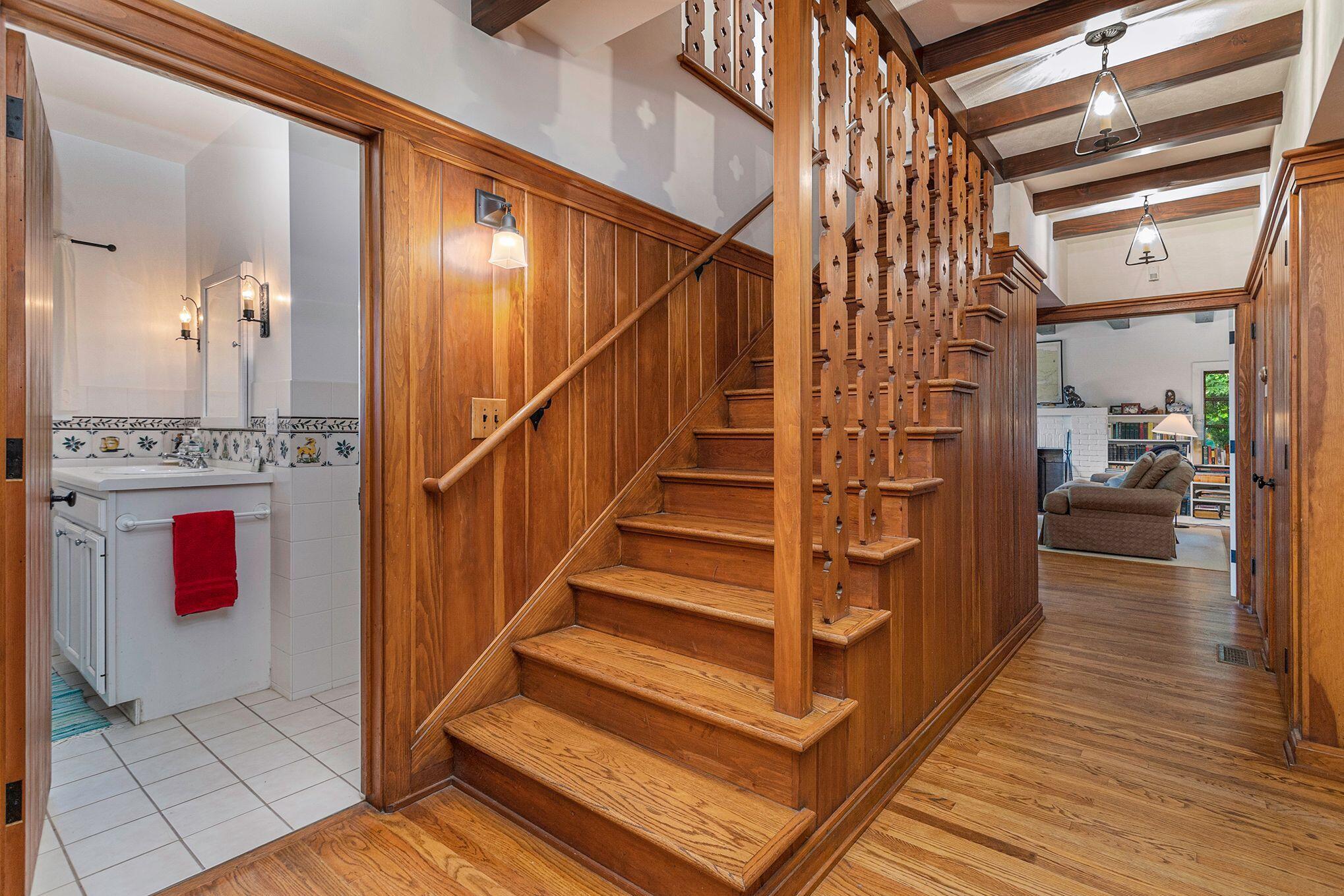 14598 Lakeshore Road